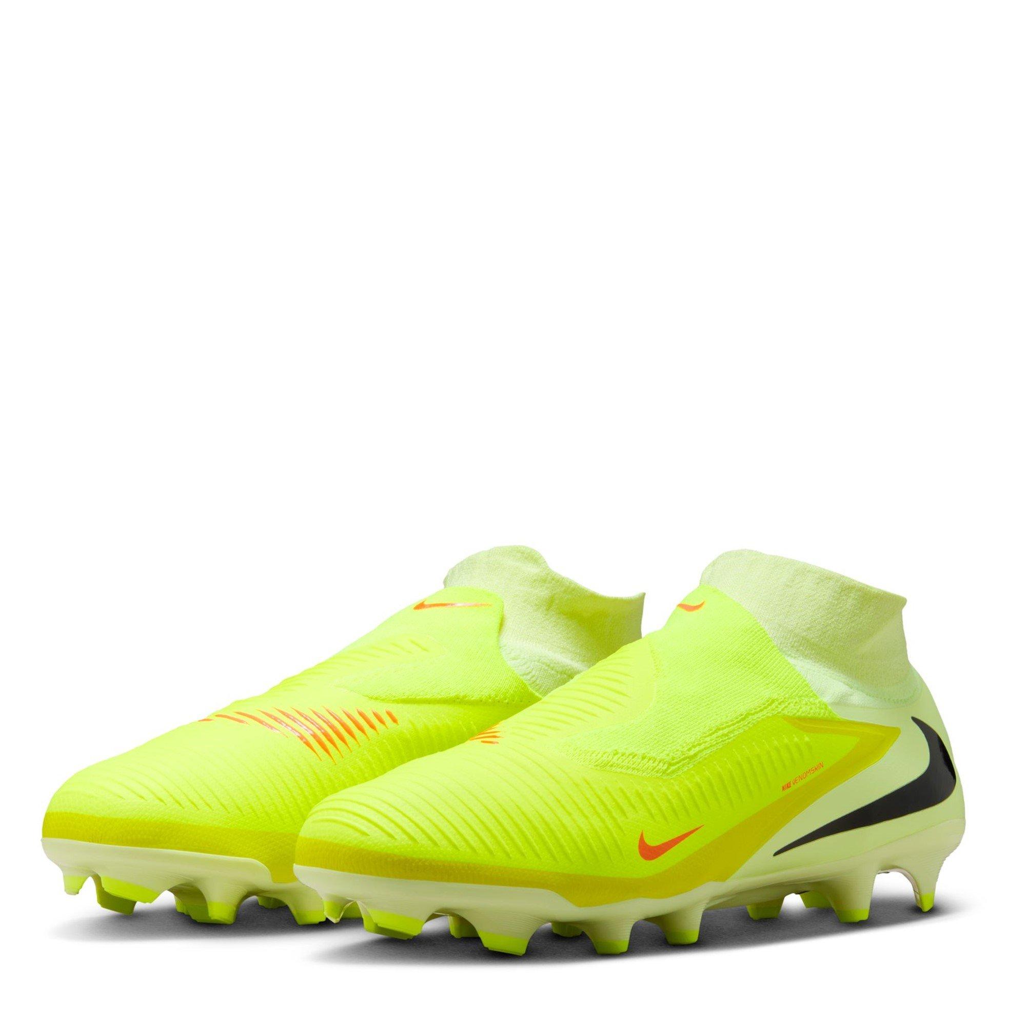 Nike Phantom Luna II Pro Firm Ground Football Boots | Sports Direct