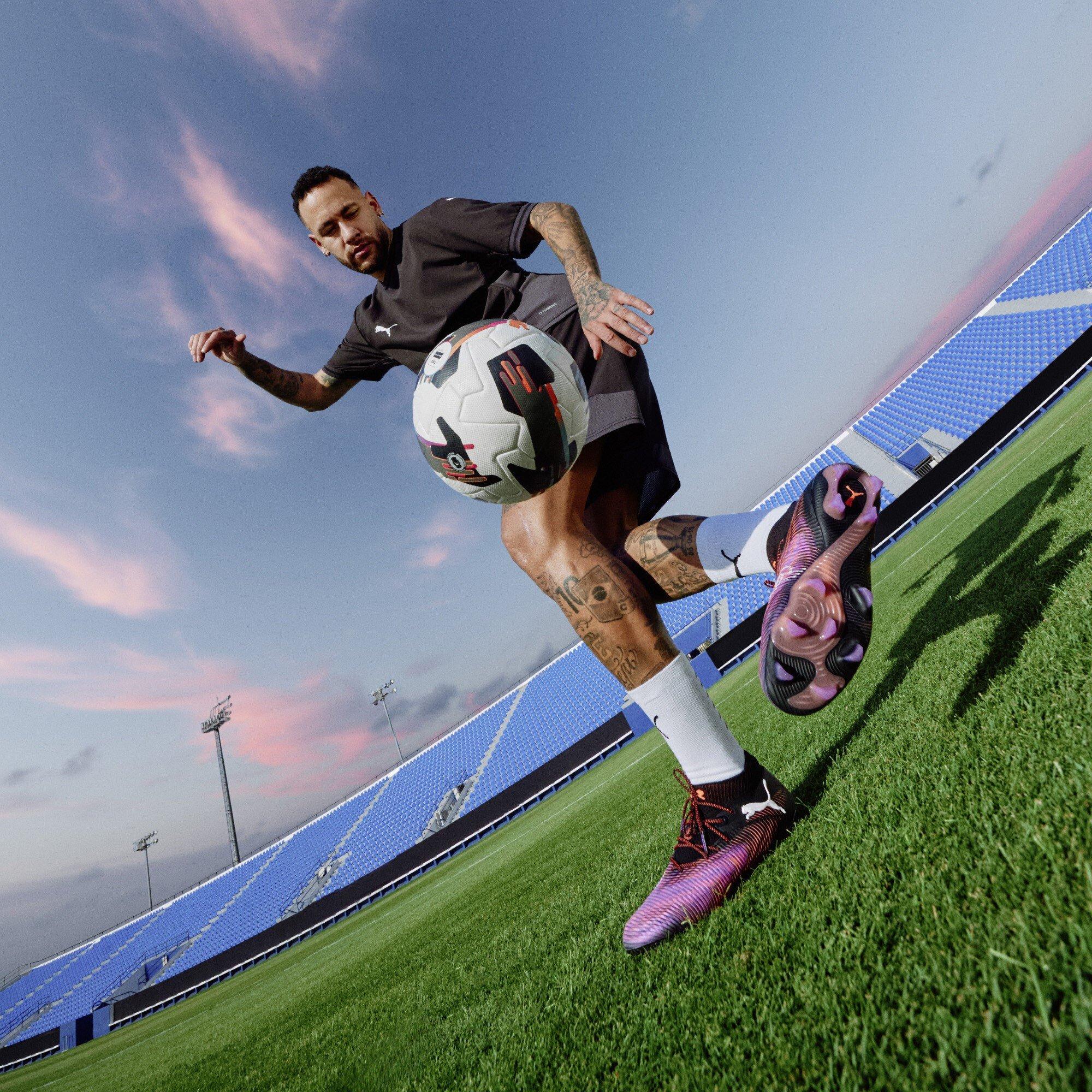 Blk-Wht-Glo Red - Puma - Future 8 Ultimate Firm Ground Boots - 7