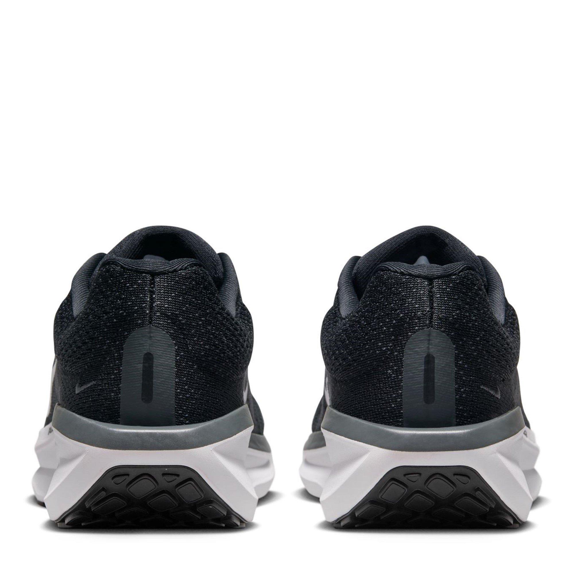 Sort/Hvid - Nike - Winflo 11 Womens Road Running Shoes - 5