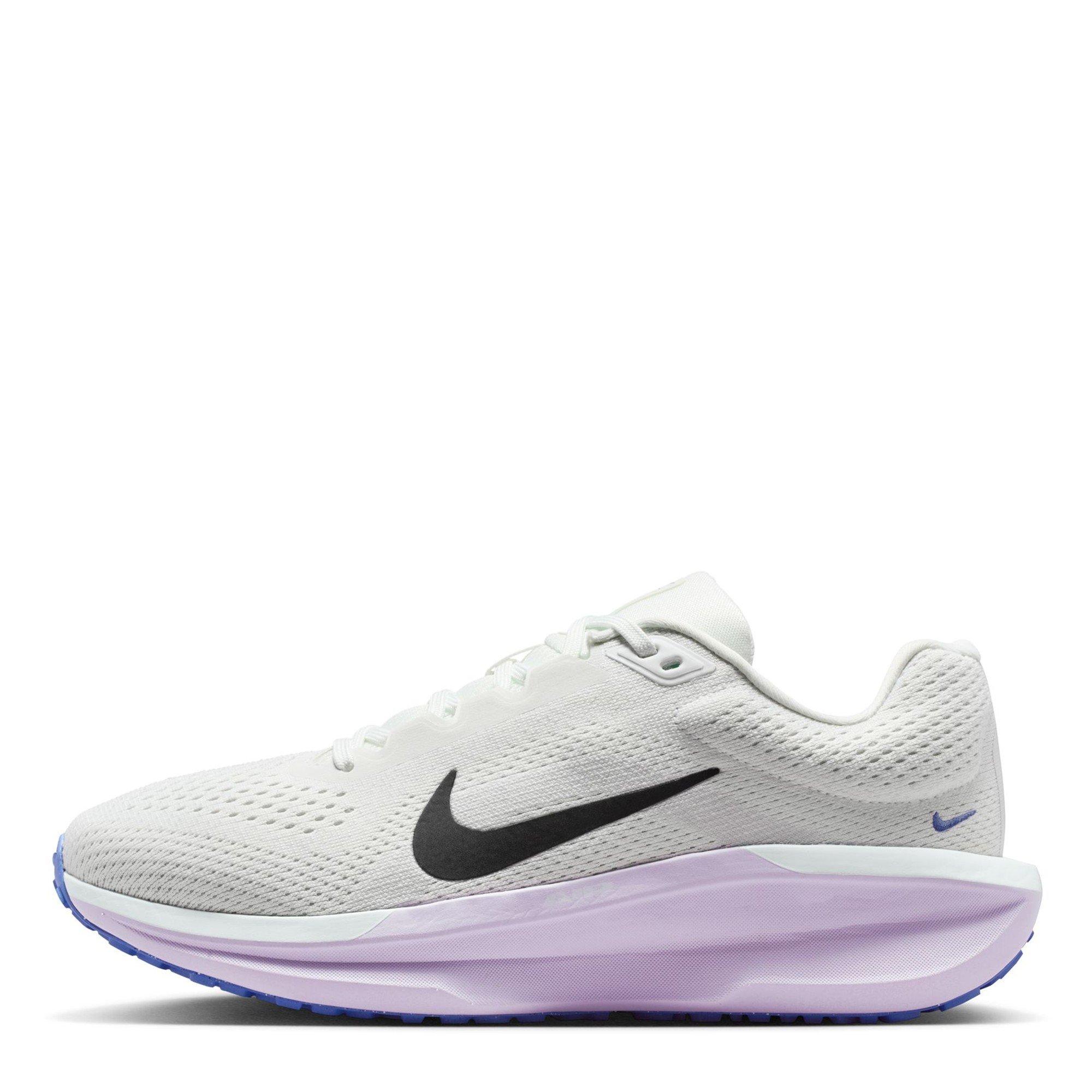 Gipfelweiß - Nike - Winflo 11 Womens Road Running Shoes - 2