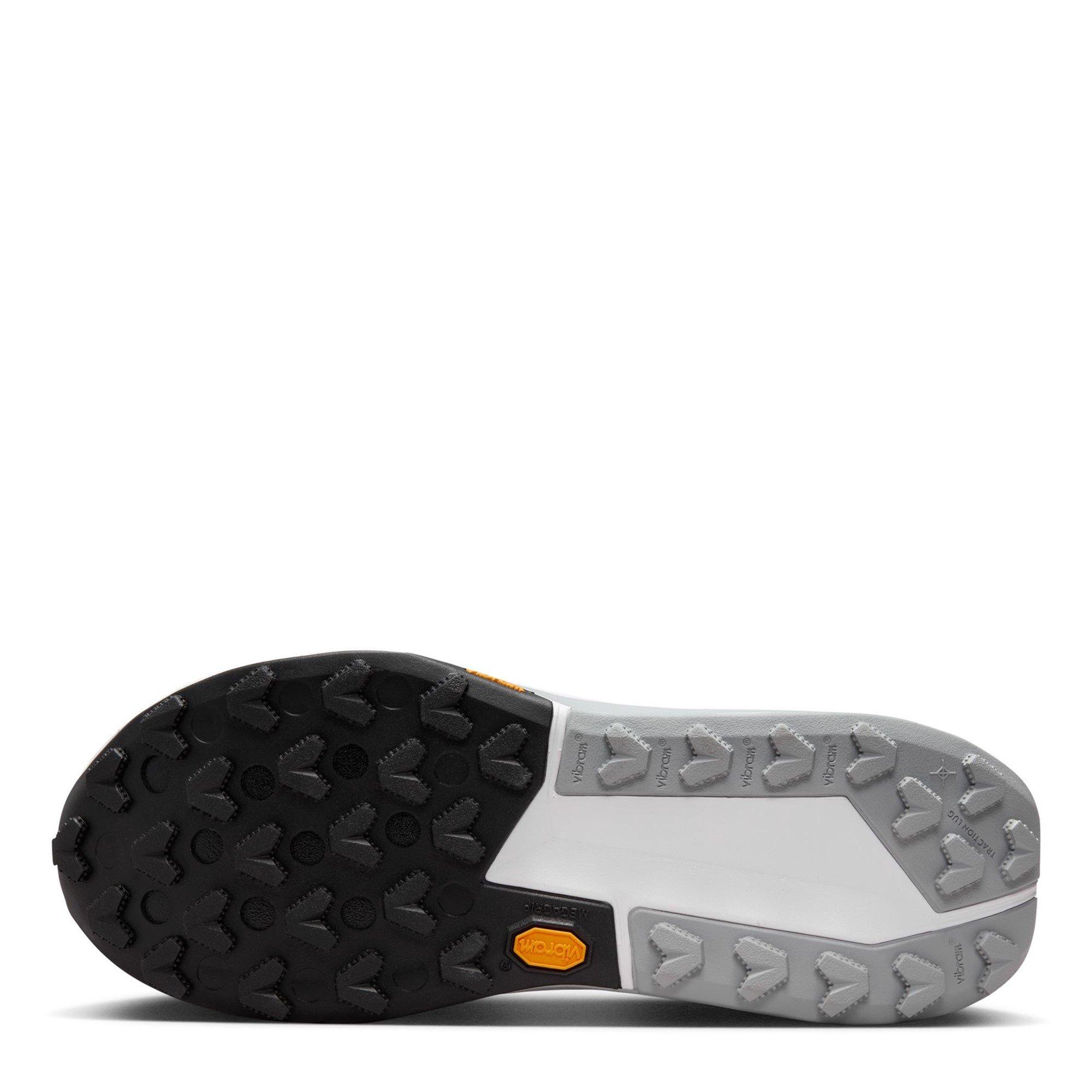 Black/White - Nike - Zegama Trail 2 Running Shoes Womens - 3