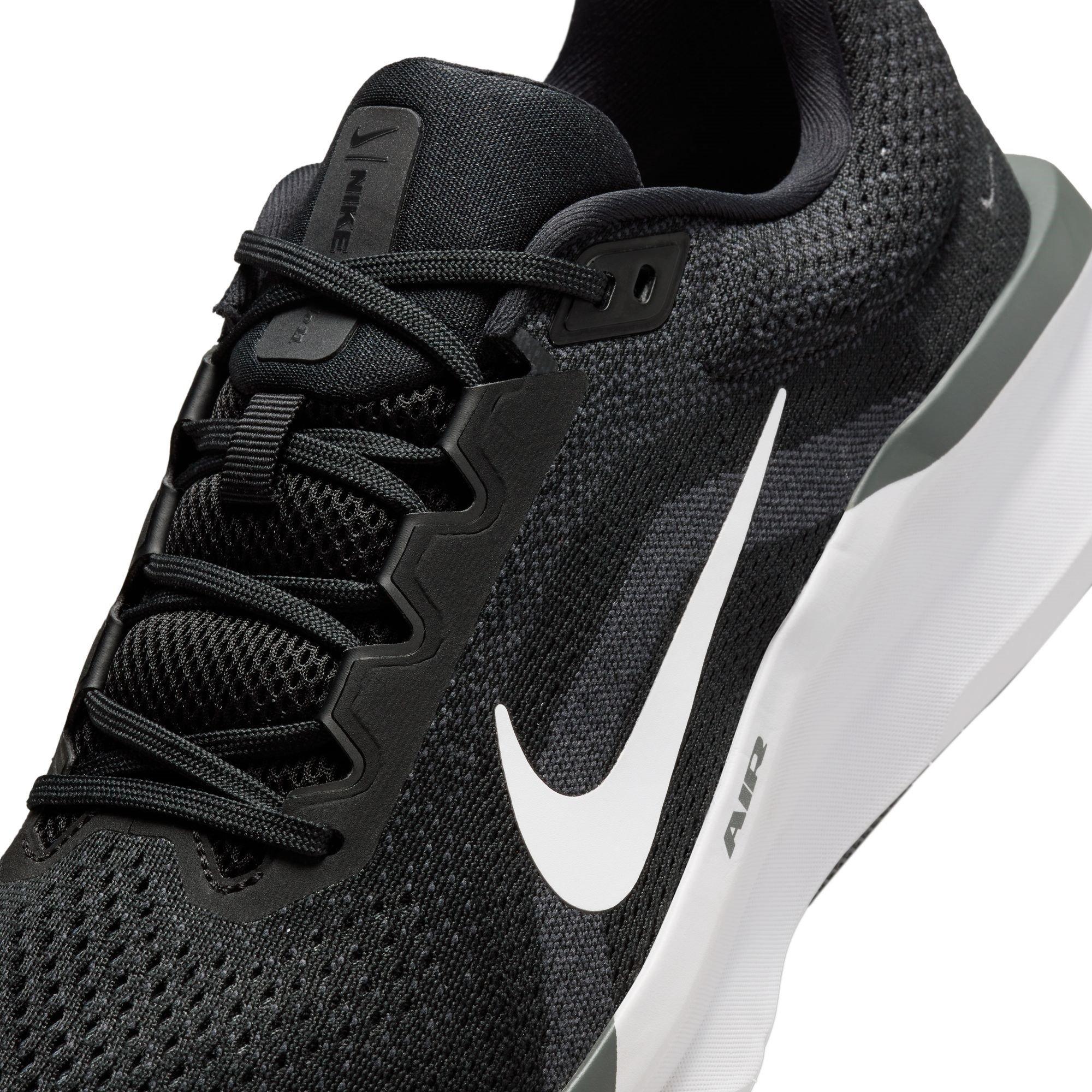 Zwart/Wit - Nike - Winflo 11 Mens Road Running Shoes - 7