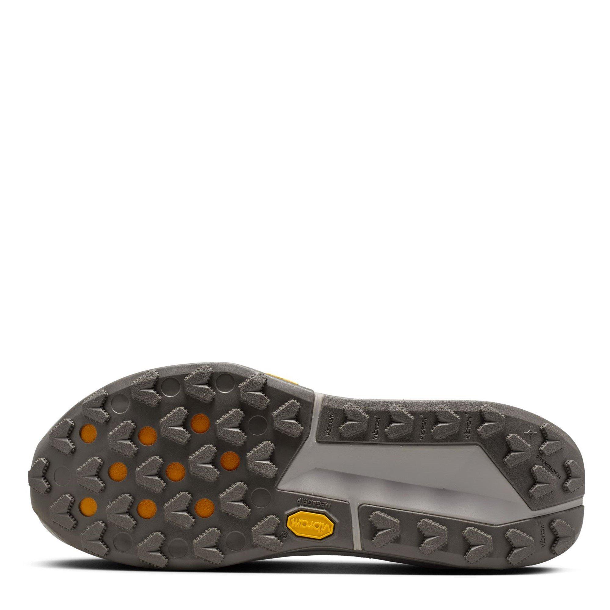Ironstone/Cave - Nike - Zegama Trail Running Shoes Mens - 3