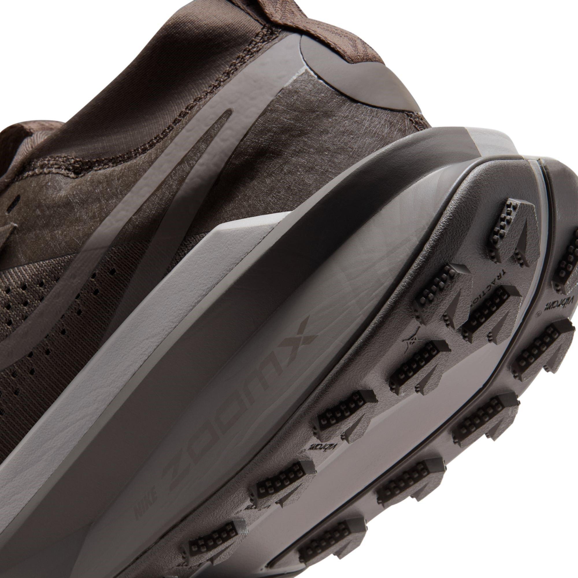 Ironstone/Cave - Nike - Zegama Trail Running Shoes Mens - 8