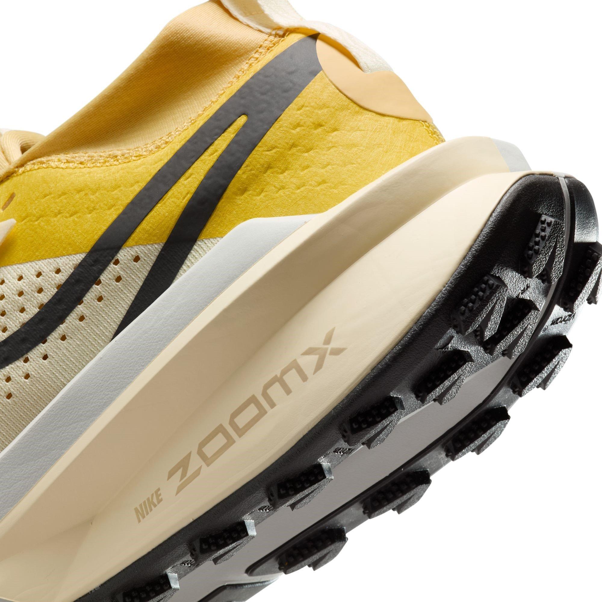 Alabaster/Ash - Nike - Zegama Trail Running Shoes Mens - 8