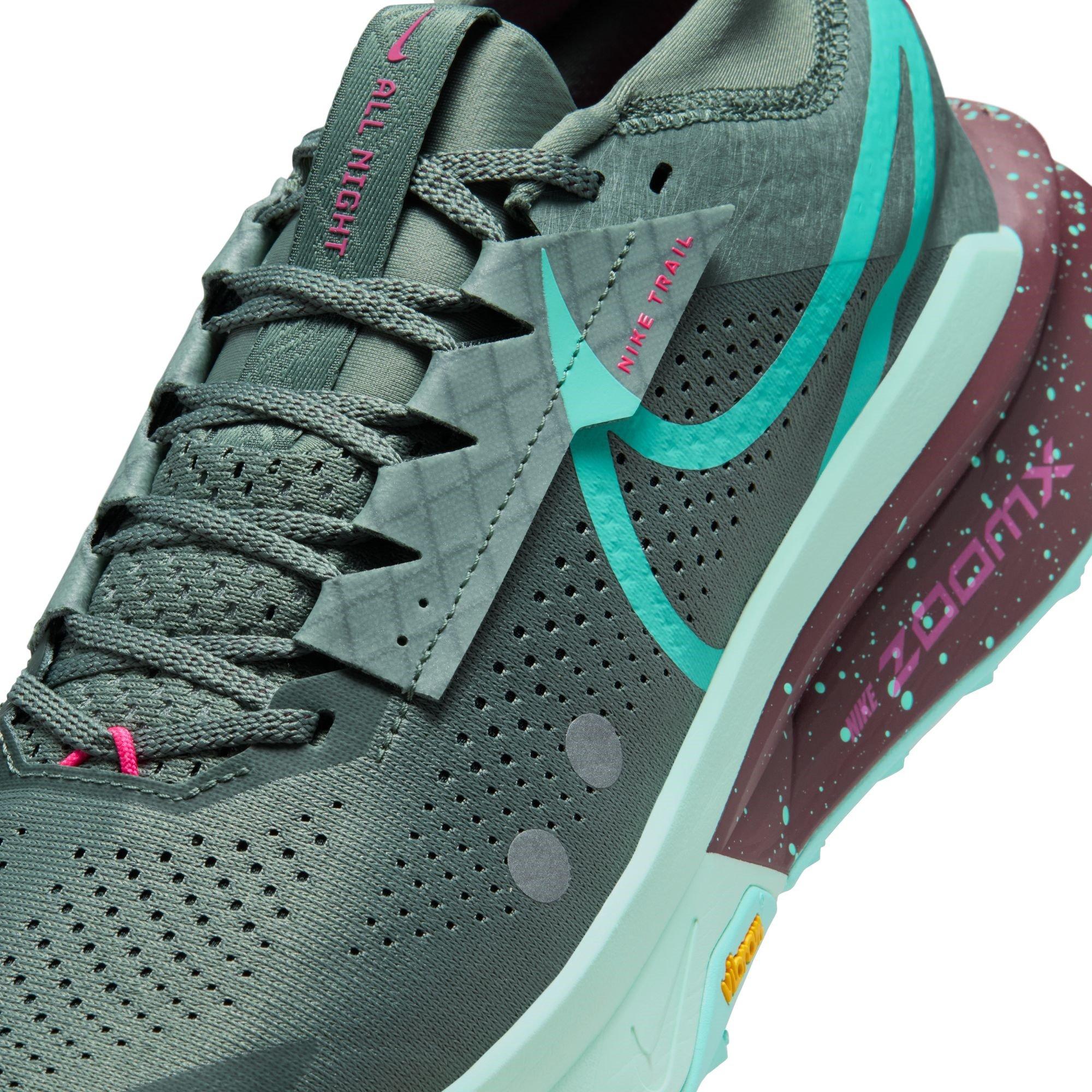 Clay Green - Nike - Zegama Trail Running Shoes Mens - 7