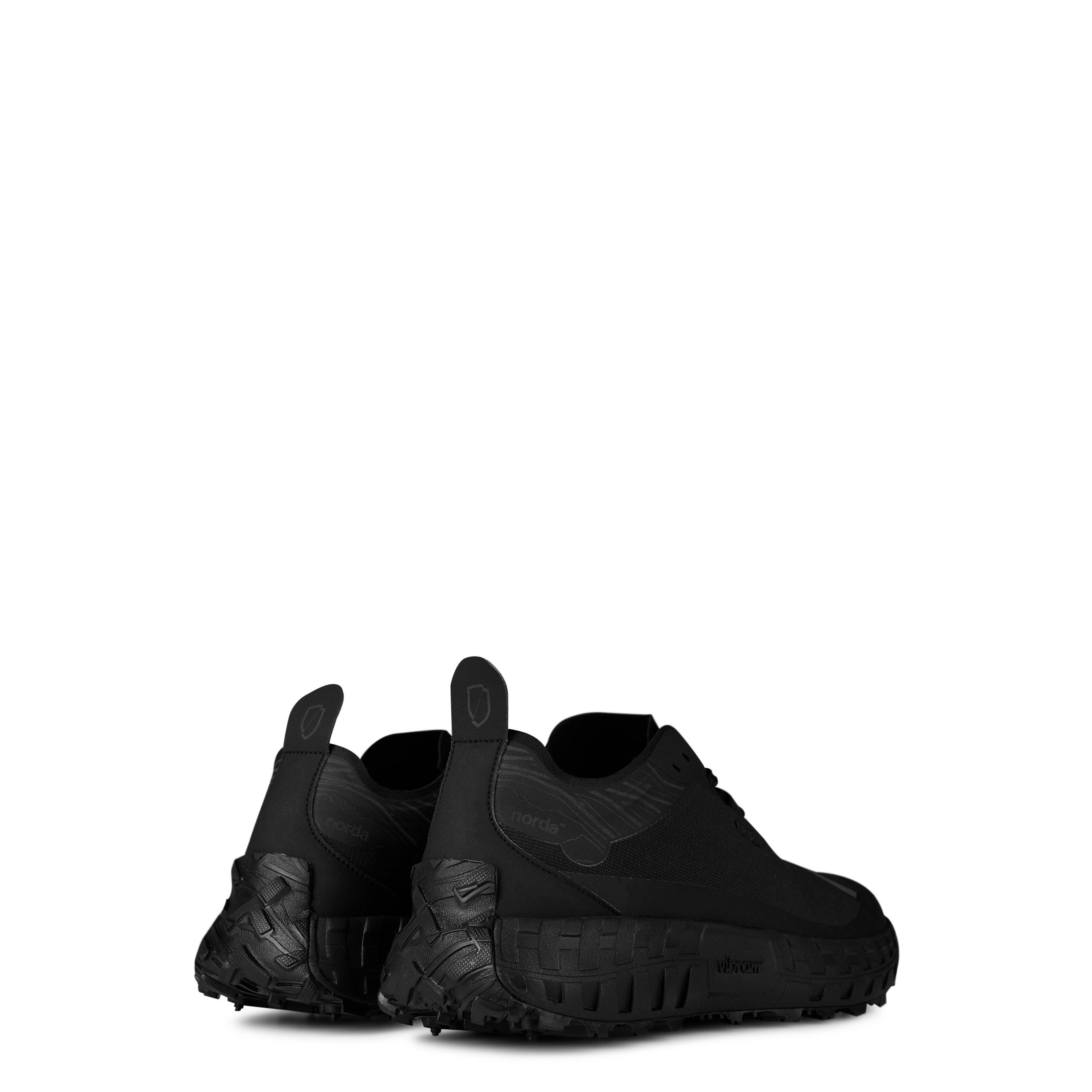 Stealth Black - Norda - 001 Trainers - 5