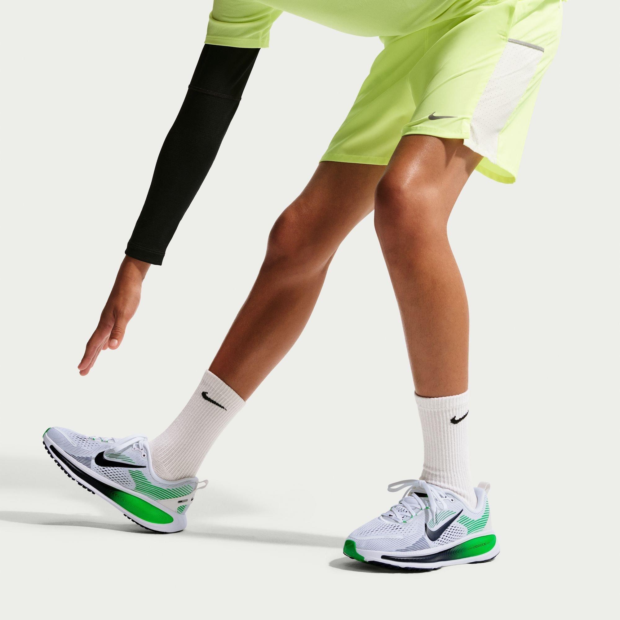 White/Mid Navy - Nike - Unisex Kids' Everyday Running Shoes - 3