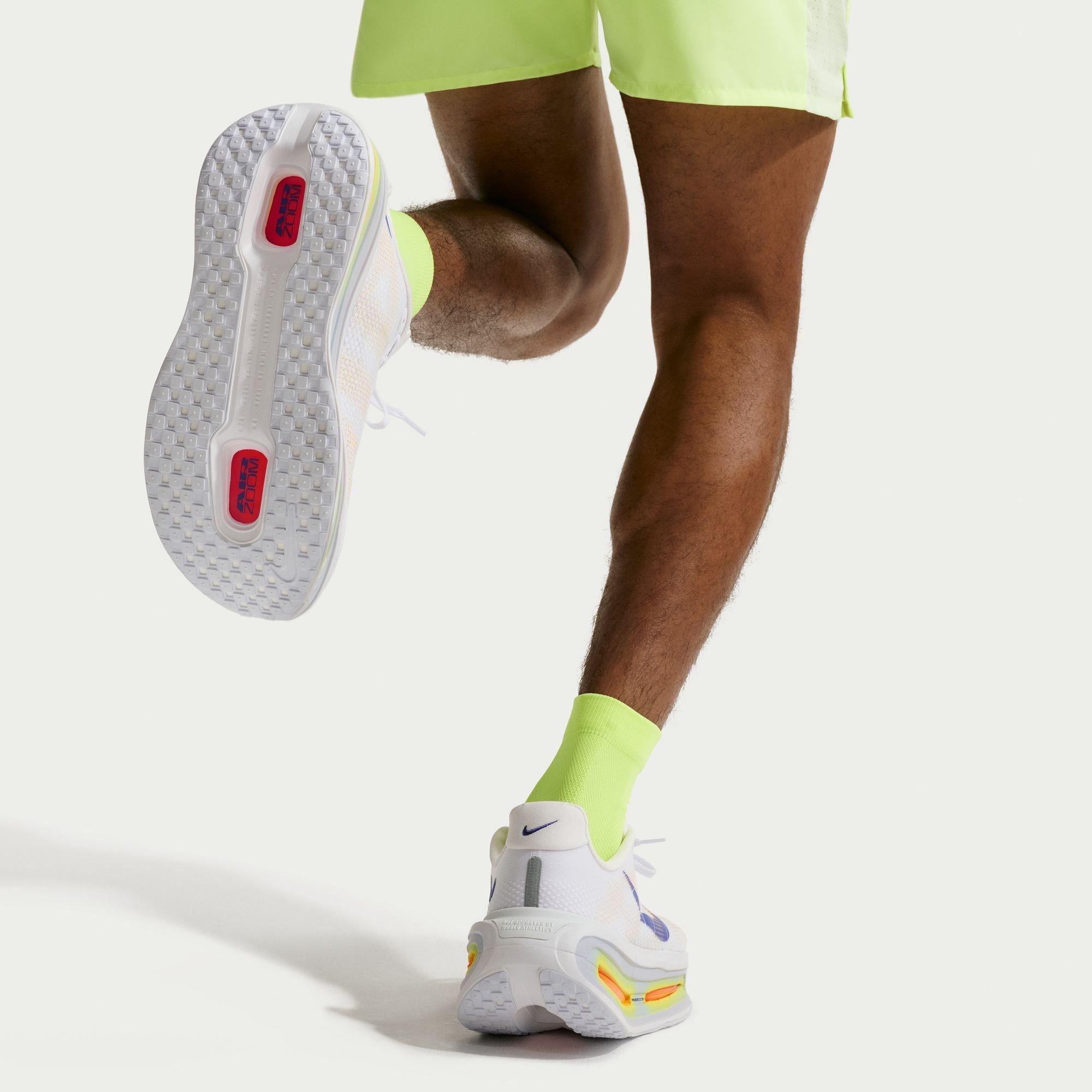 Bijelo/narančasto - Nike - Vomero Premium Road Running Shoes Mens - 3