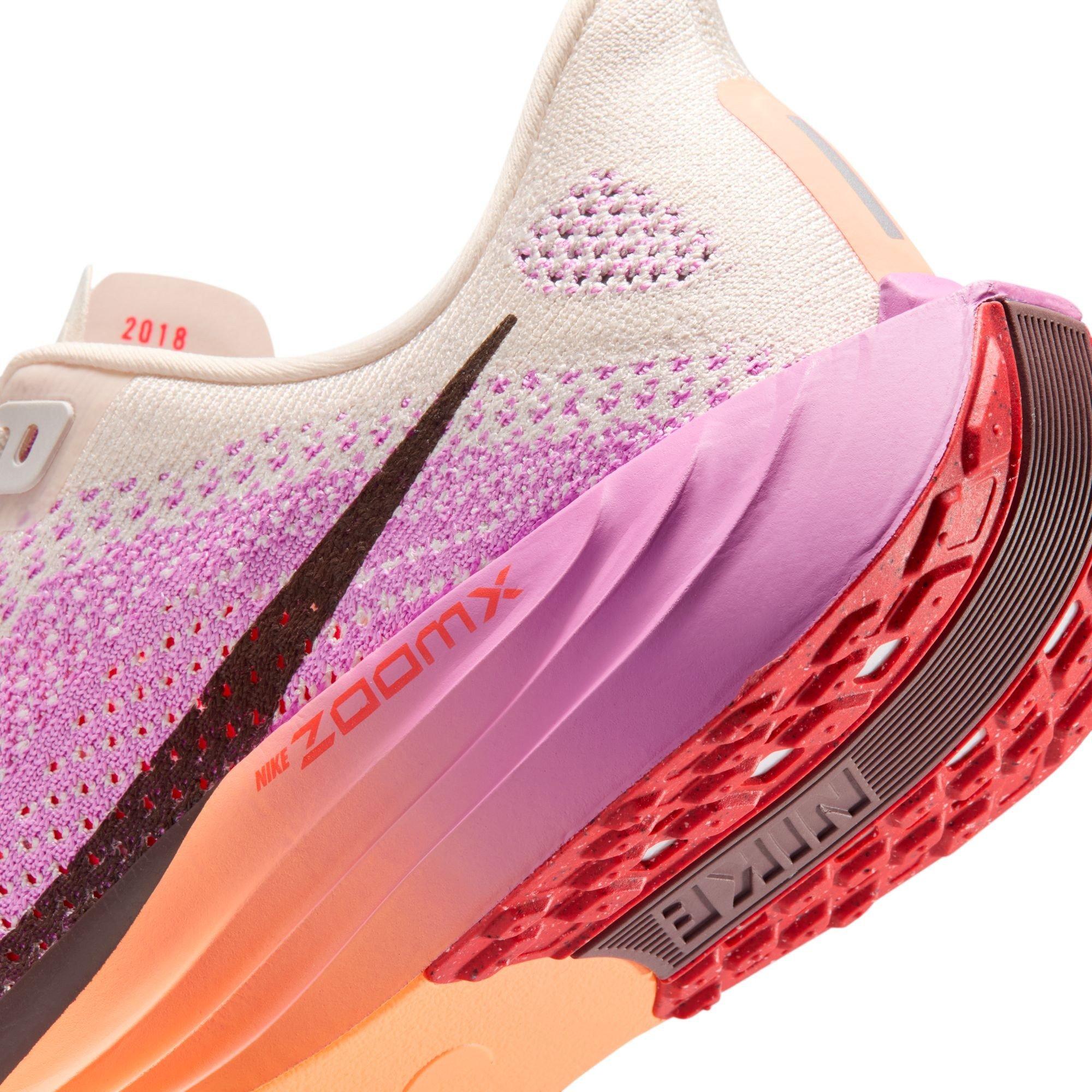 Chalk/Magenta - Nike - Pegasus Plus Womens Running Shoes - 8