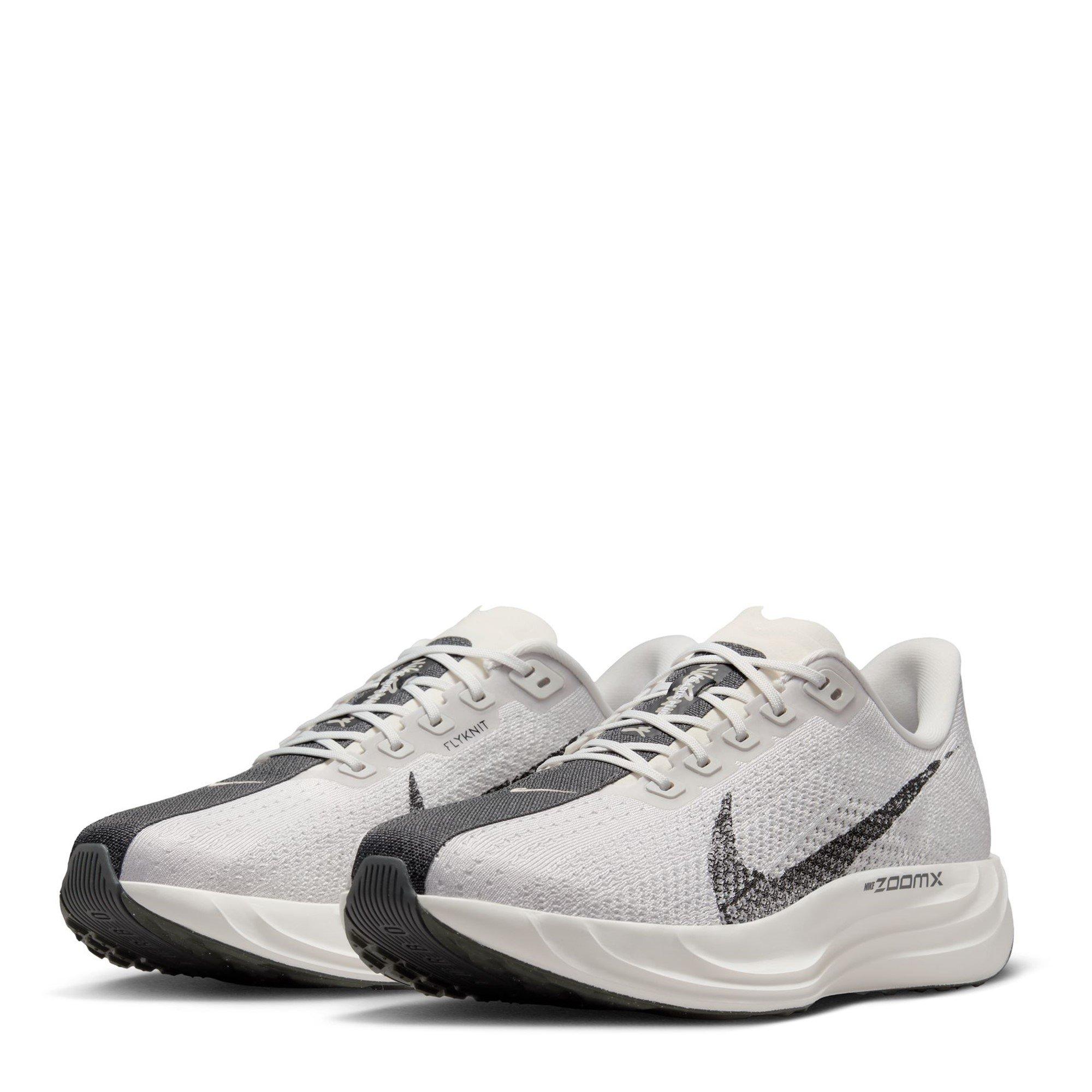 Platinum/Zwart - Nike - Pegasus Plus Trainers Mens - 4