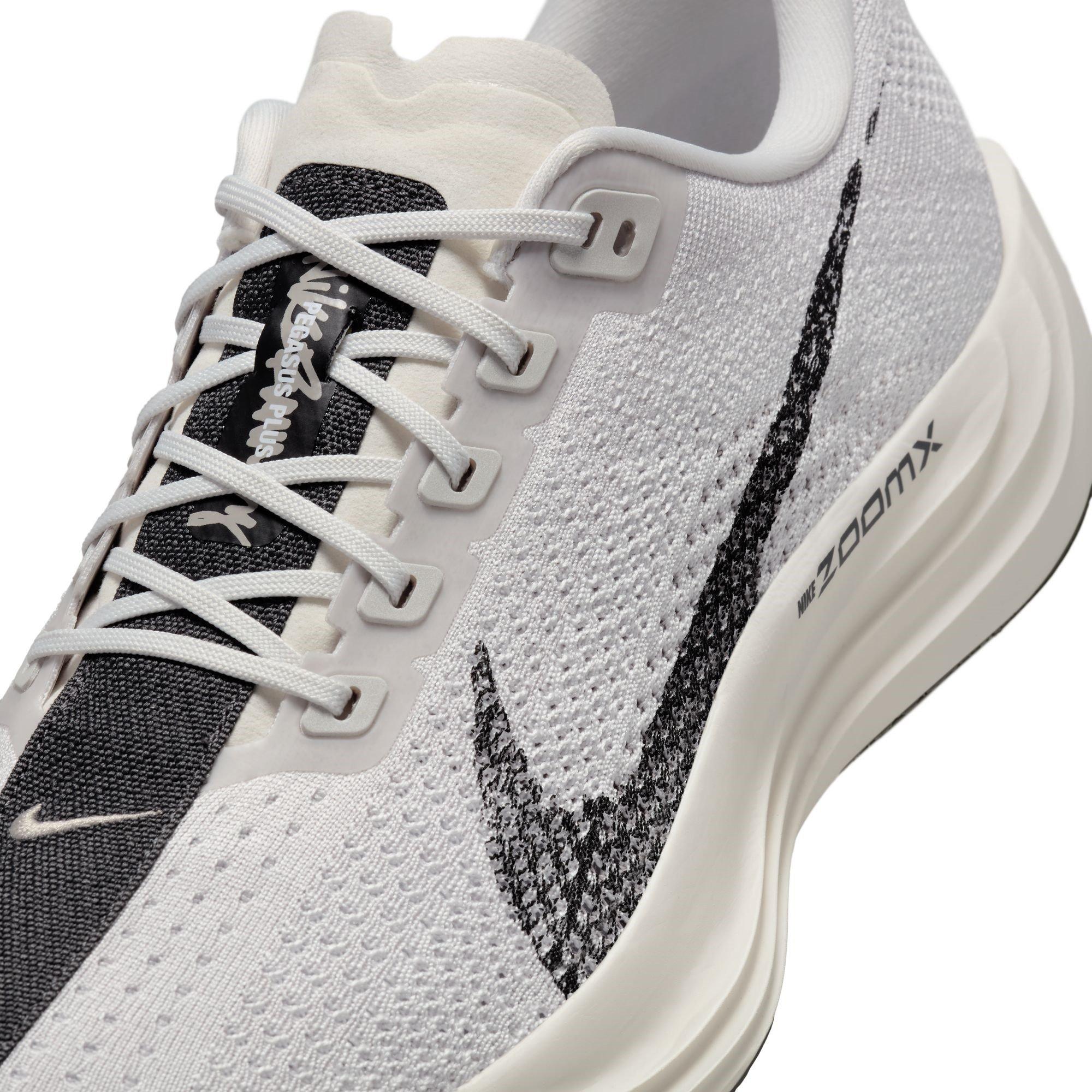Platinum/Zwart - Nike - Pegasus Plus Trainers Mens - 7