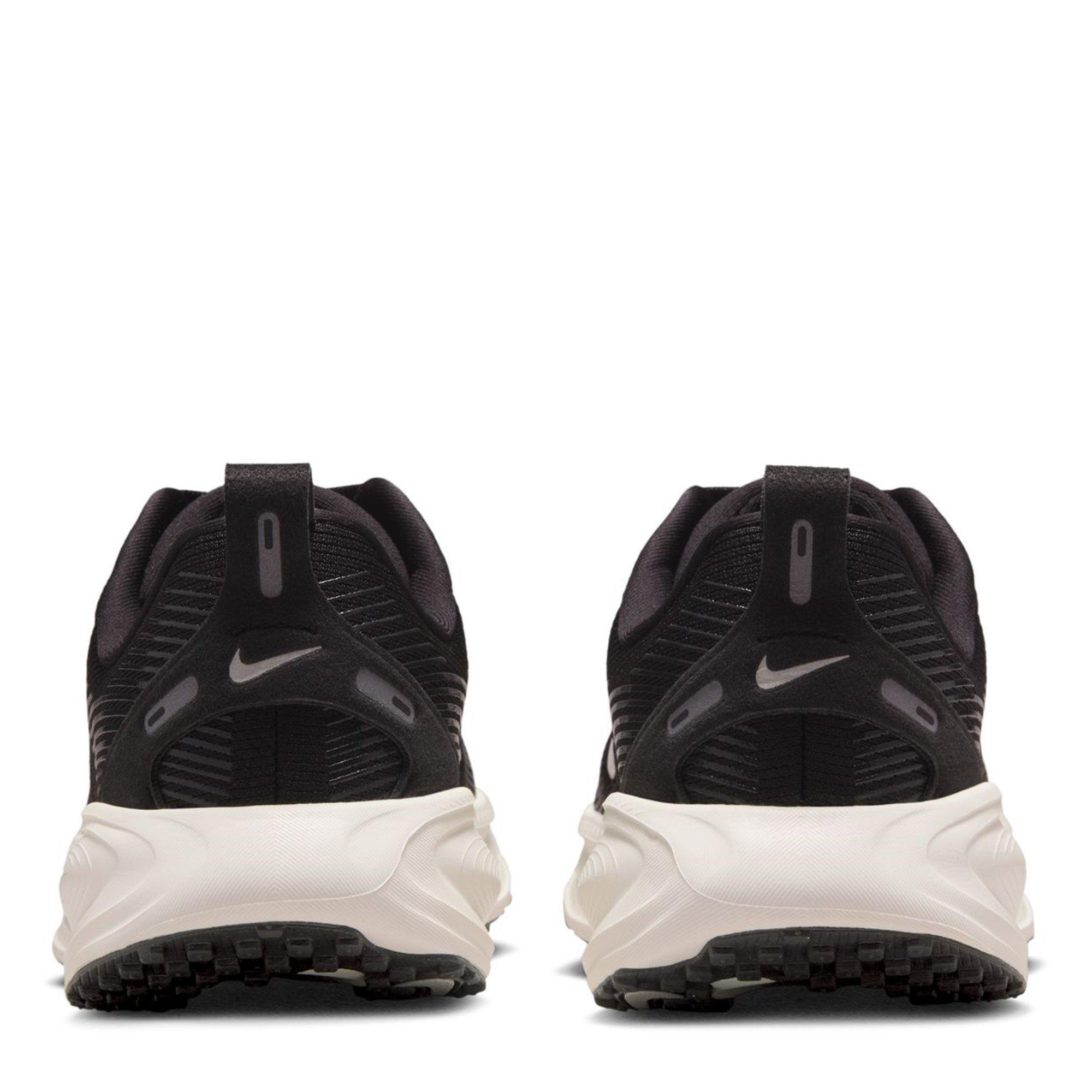 Black/White - Nike - Nike Vomero 18 Jn10 - 5