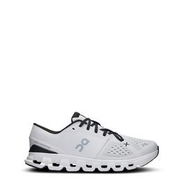 On Cloud X 4 Training Shoe