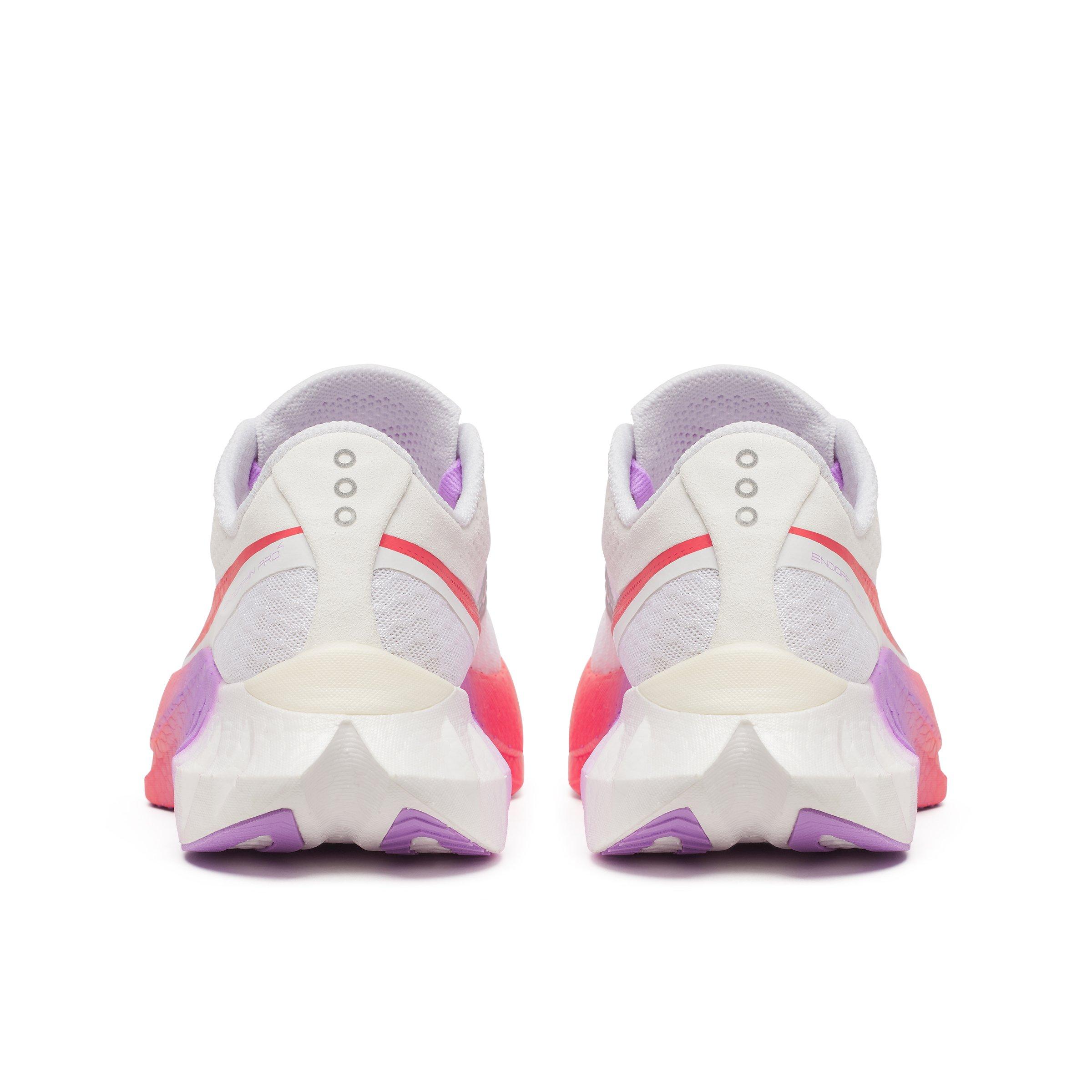 Branco/Crocus - Saucony - Endorphin Pro 4 Trainers Womens - 4