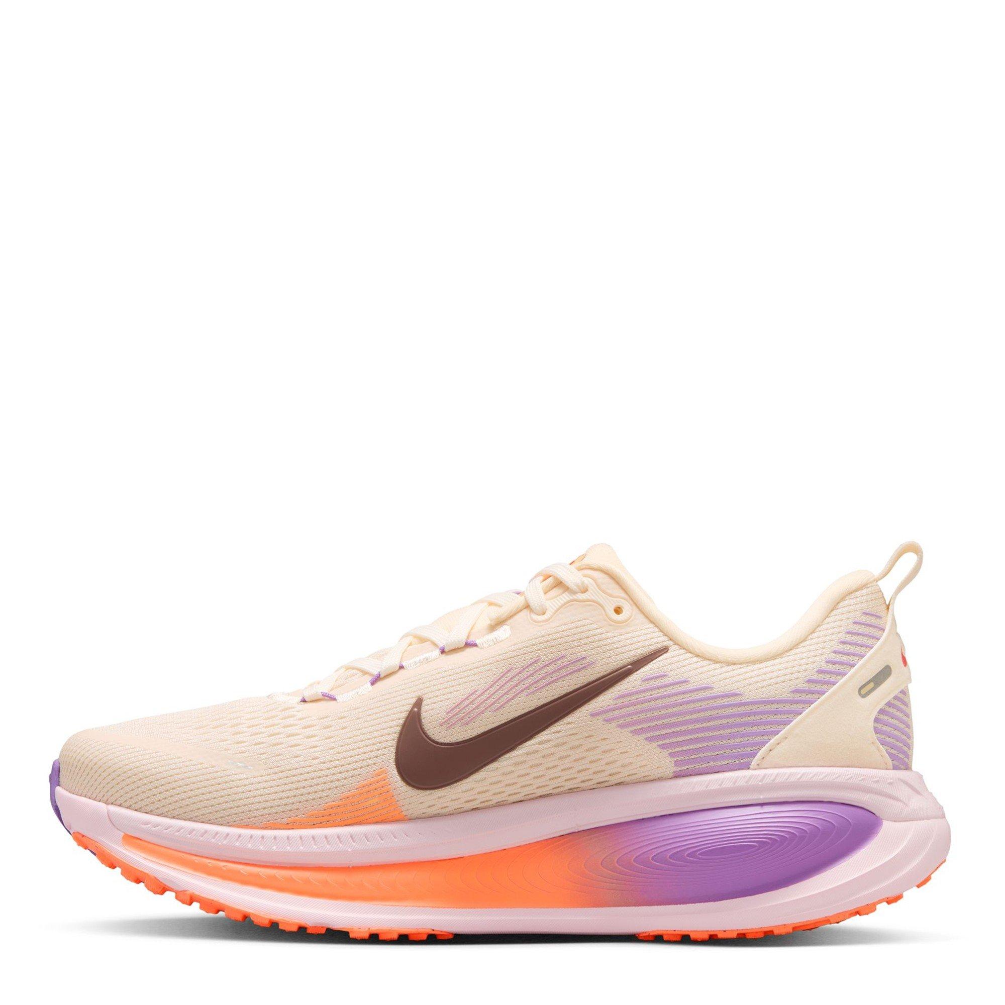 Chalk/Pink Foam - Nike - Vomero 18 Womens Running Shoes - 2