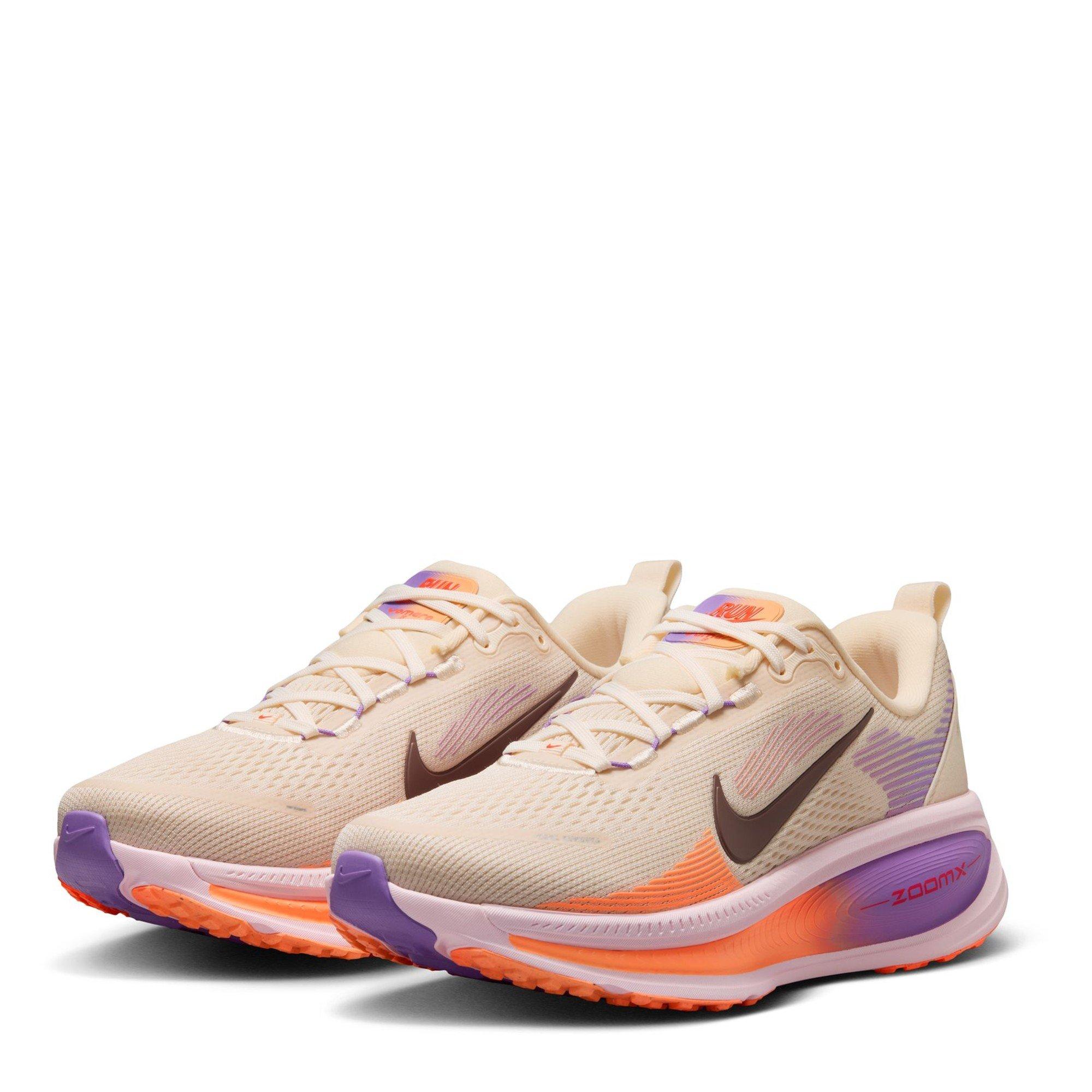 Chalk/Pink Foam - Nike - Vomero 18 Womens Running Shoes - 5