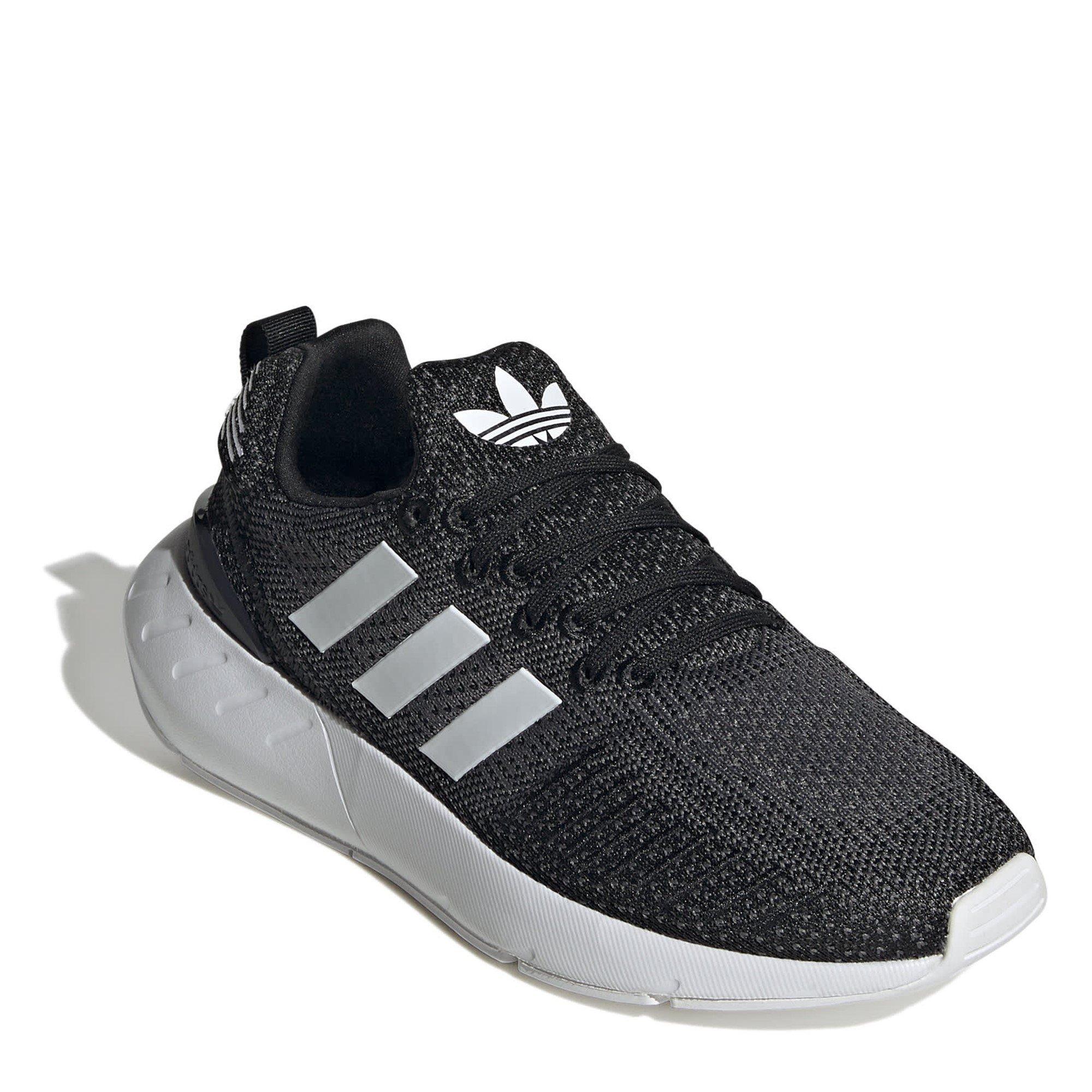 Schwarz/Weiß/Grau - adidas - Swift Run 22 Shoes Womens - 3