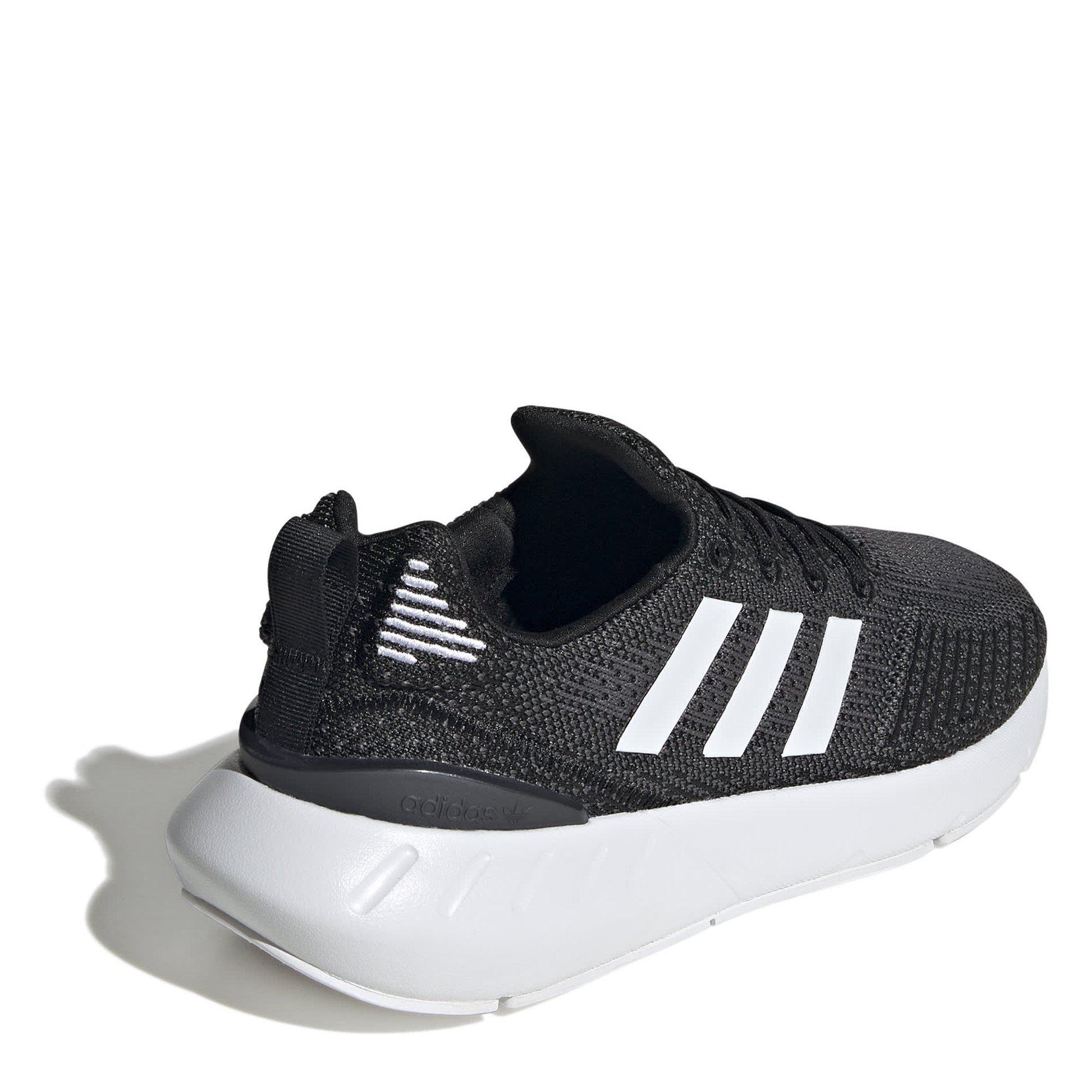 Schwarz/Weiß/Grau - adidas - Swift Run 22 Shoes Womens - 4