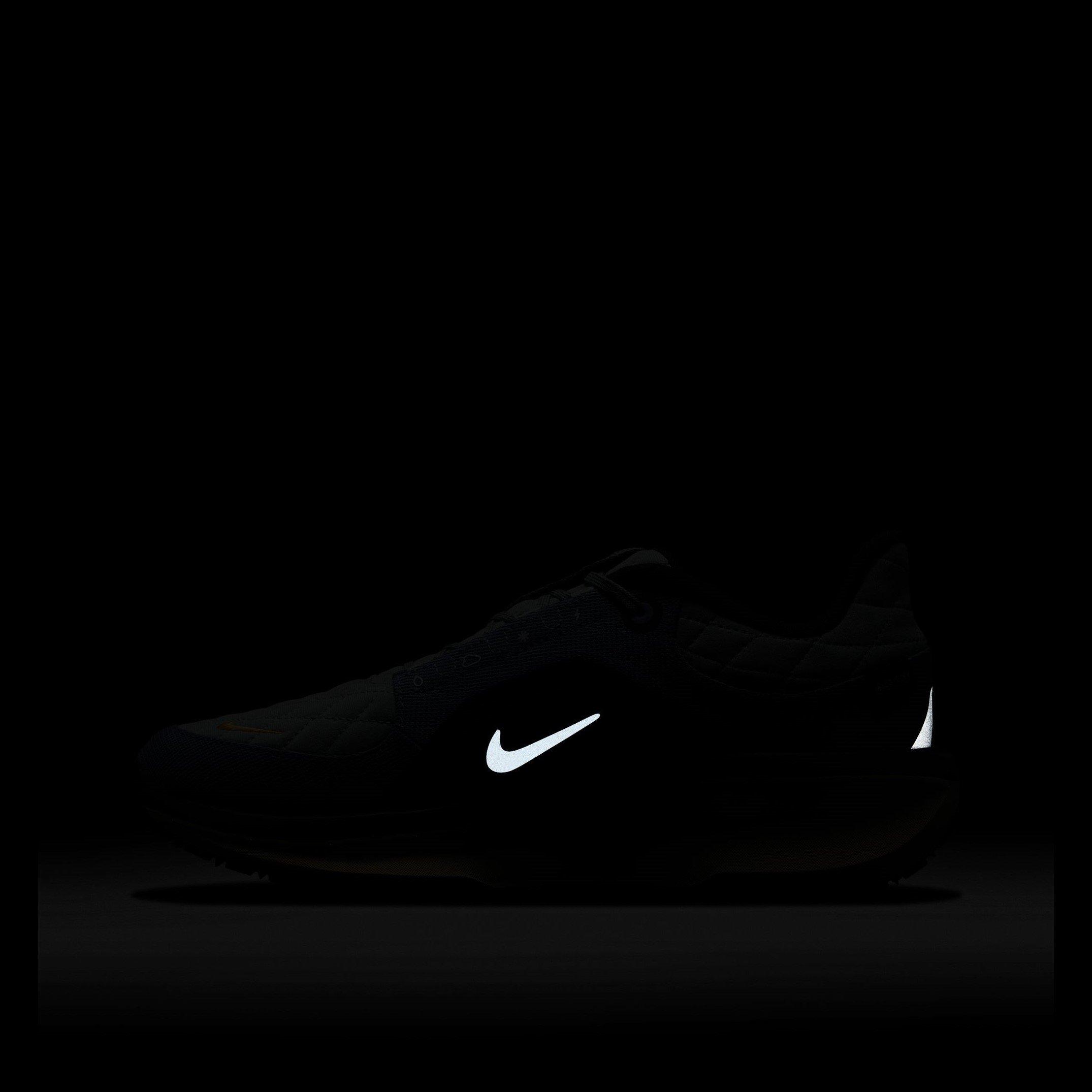 Black nike sneakers without laces online