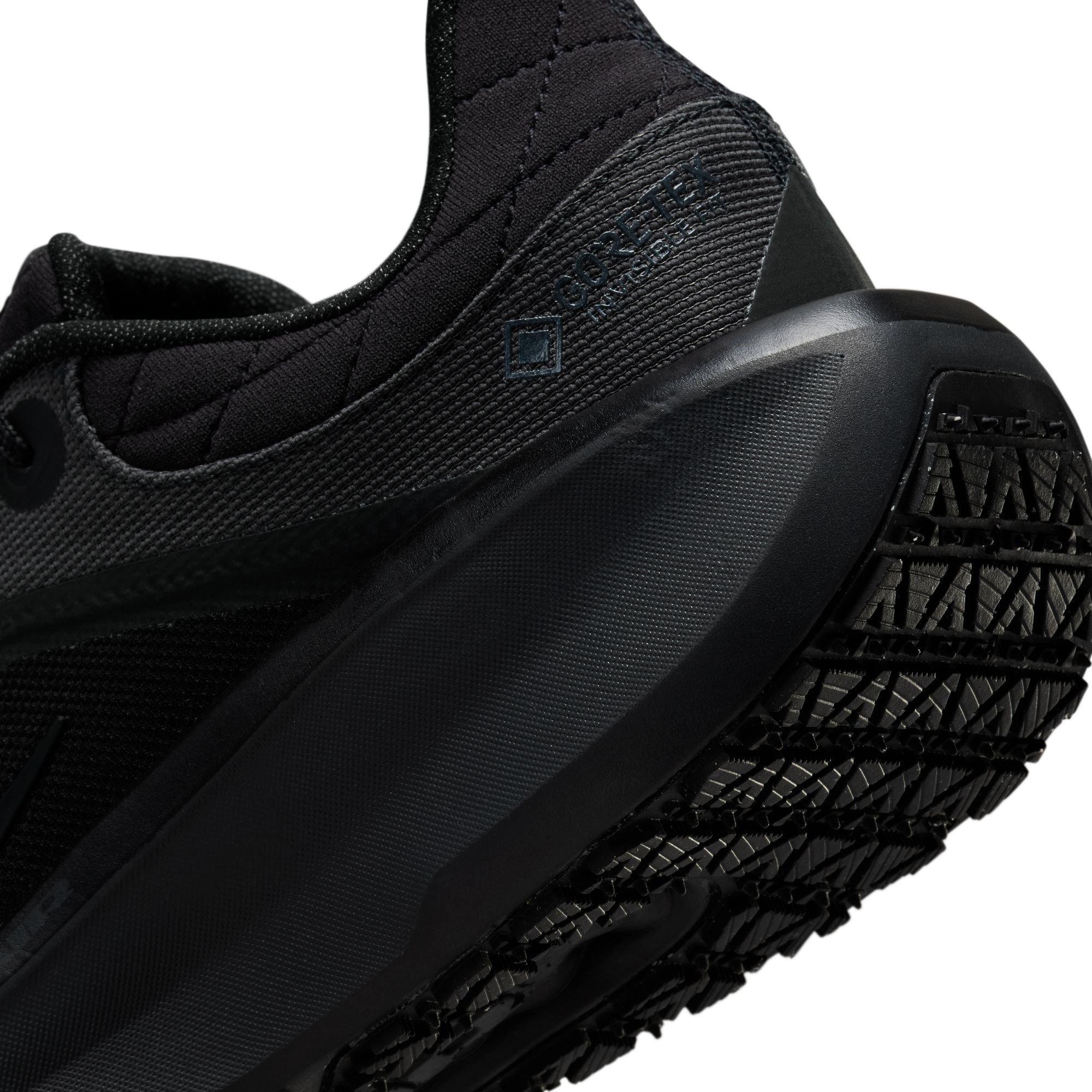 Noir/Noir - Nike - Winflo 11 Gore-Tex Women's Weatherized Road Running Shoes Womens - 8