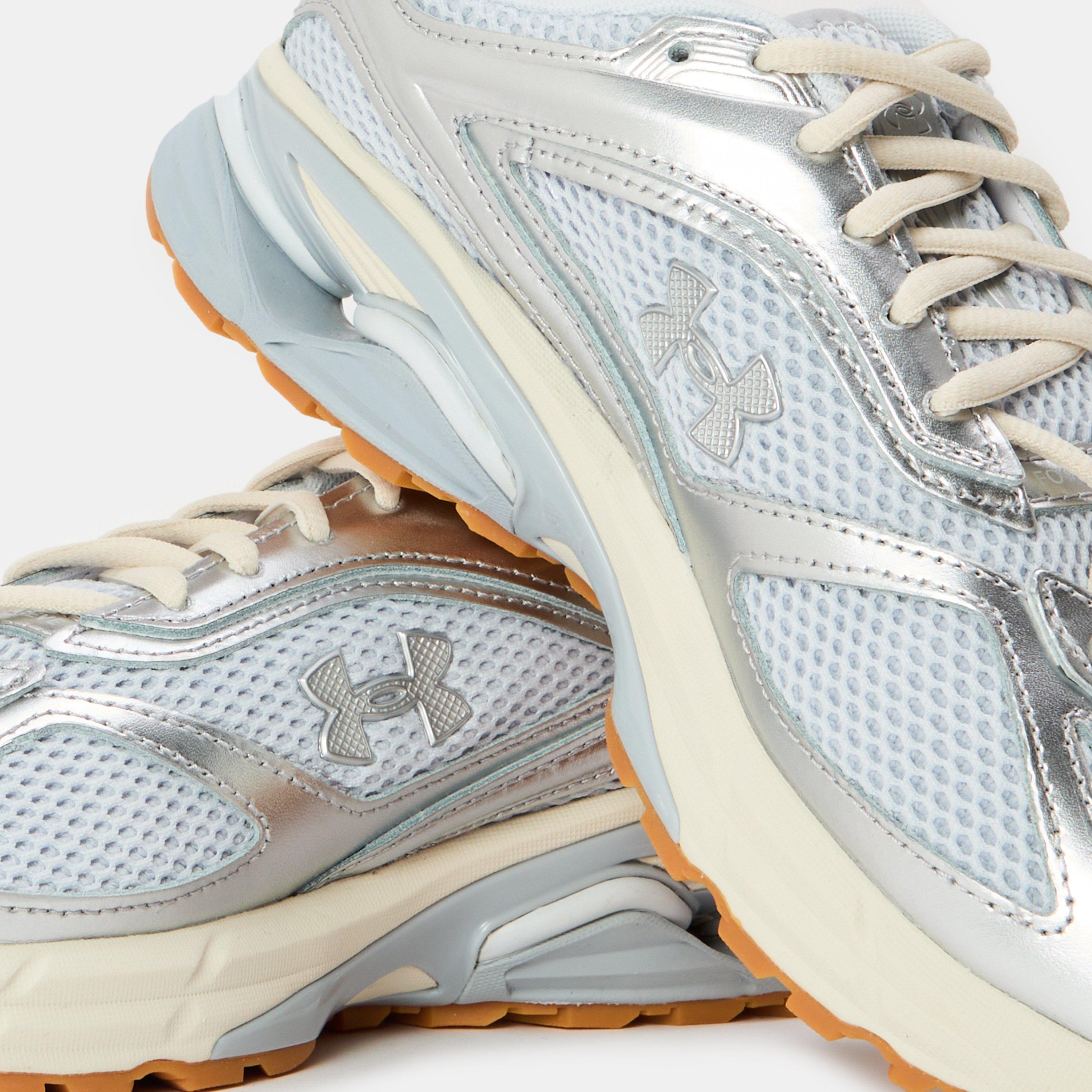 Grau - Under Armour - Adults Hovr Apparition Everyday Neutral Road Running Shoes - 5