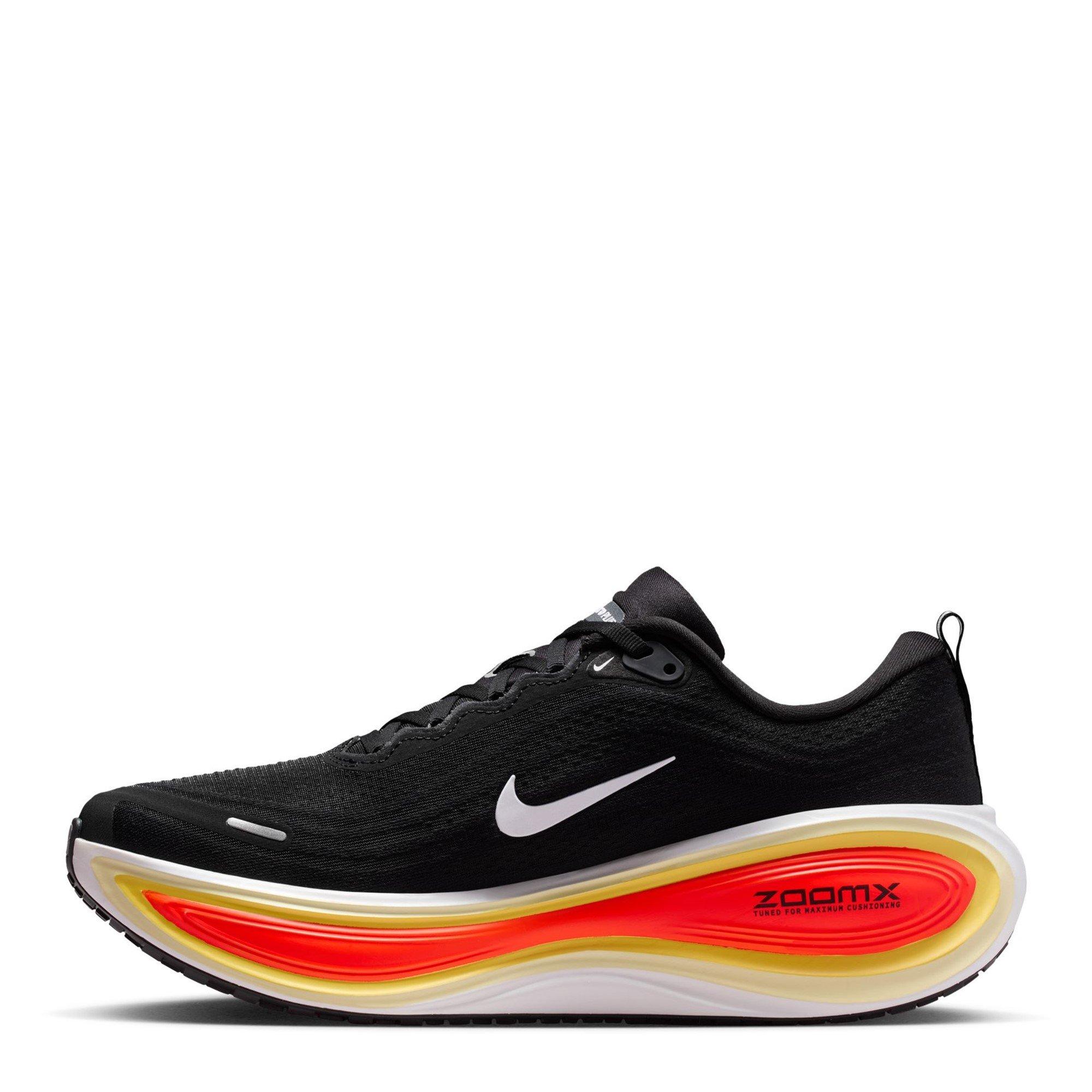 Zwart/Karmozijnrood - Nike - Vomero Plus Road Running Shoes Mens - 2