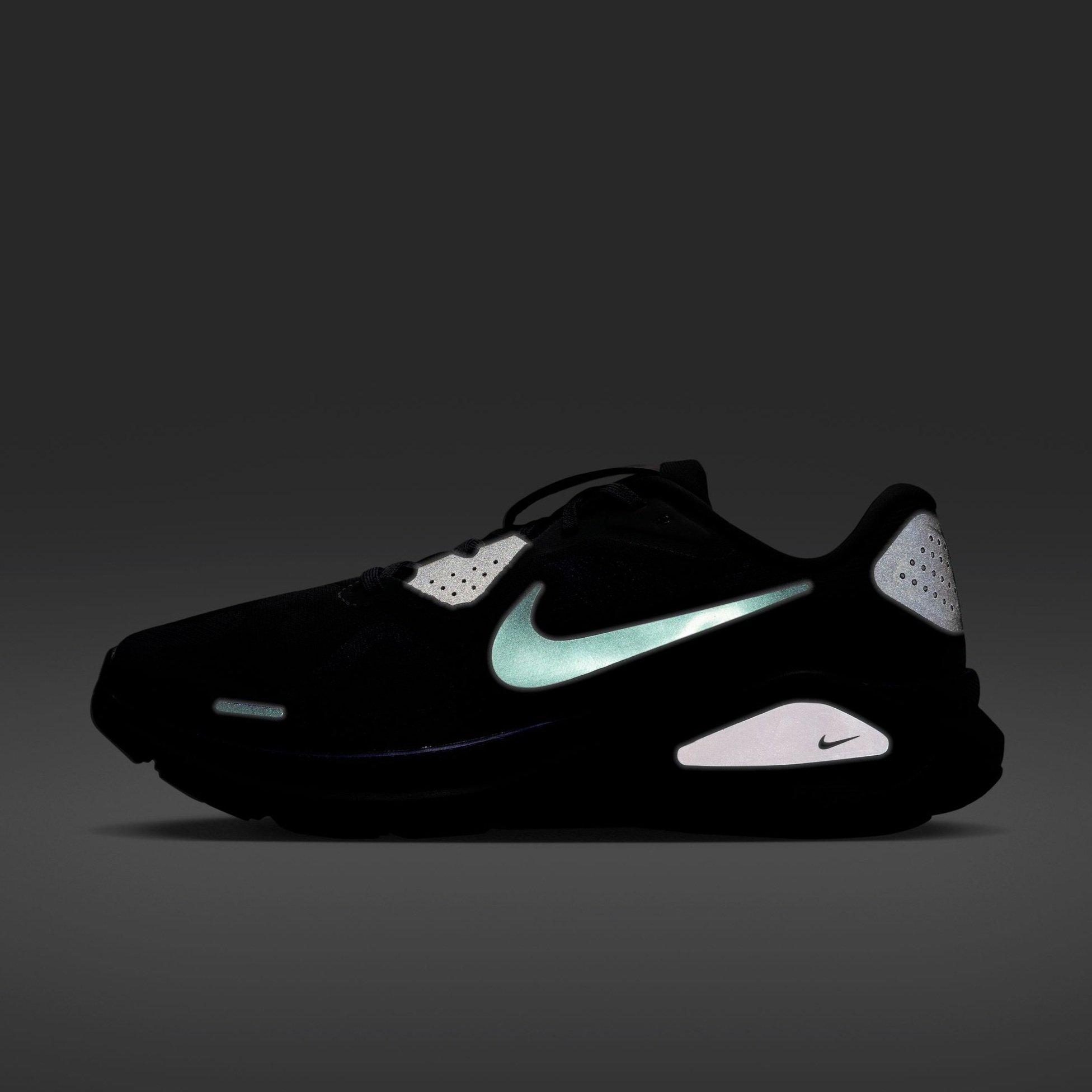 Gridiron/Black - Nike - Structure 26 Trainers Mens - 10