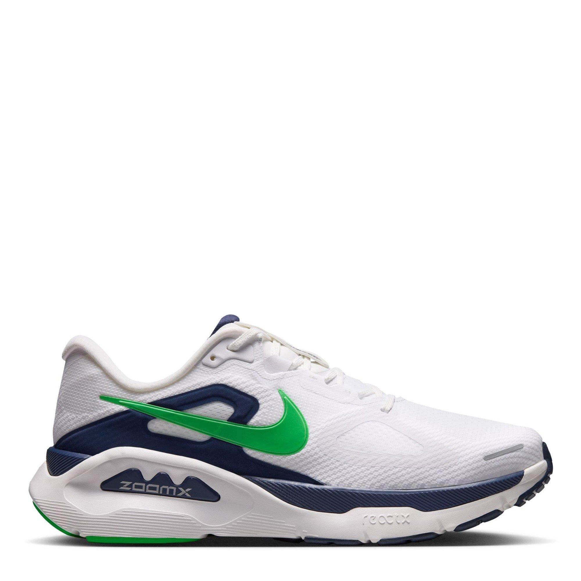 Nike Structure Plus