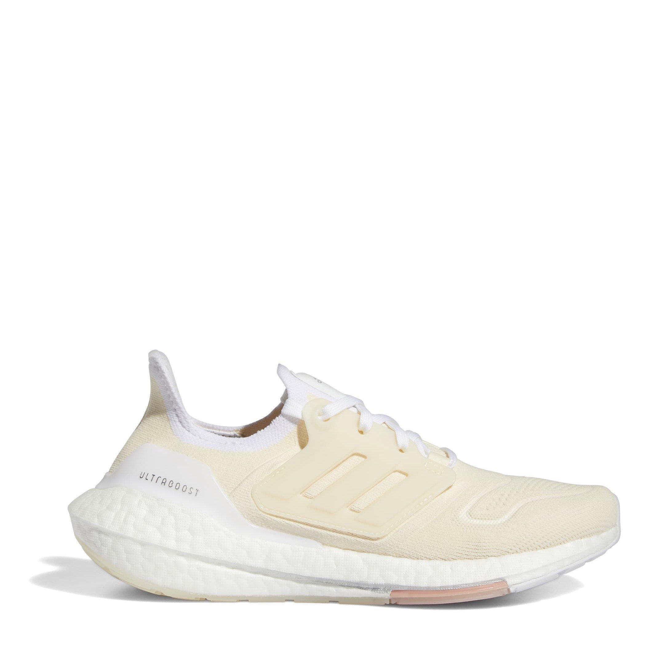 ADIDAS ULTRA BOOST 22 - SportsDirect