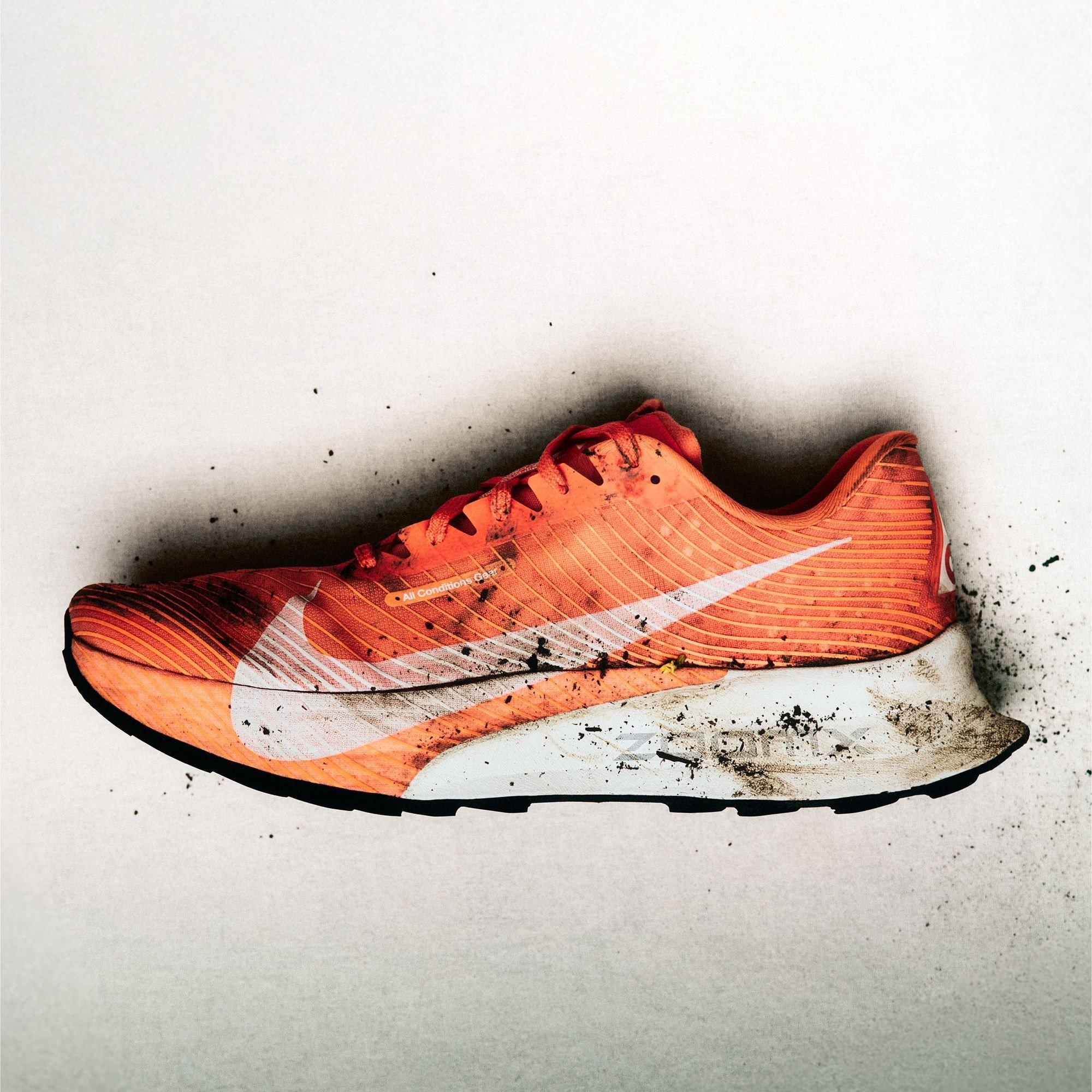 Hyper Crimson - Nike - Men's Trail Running Shoes - 7