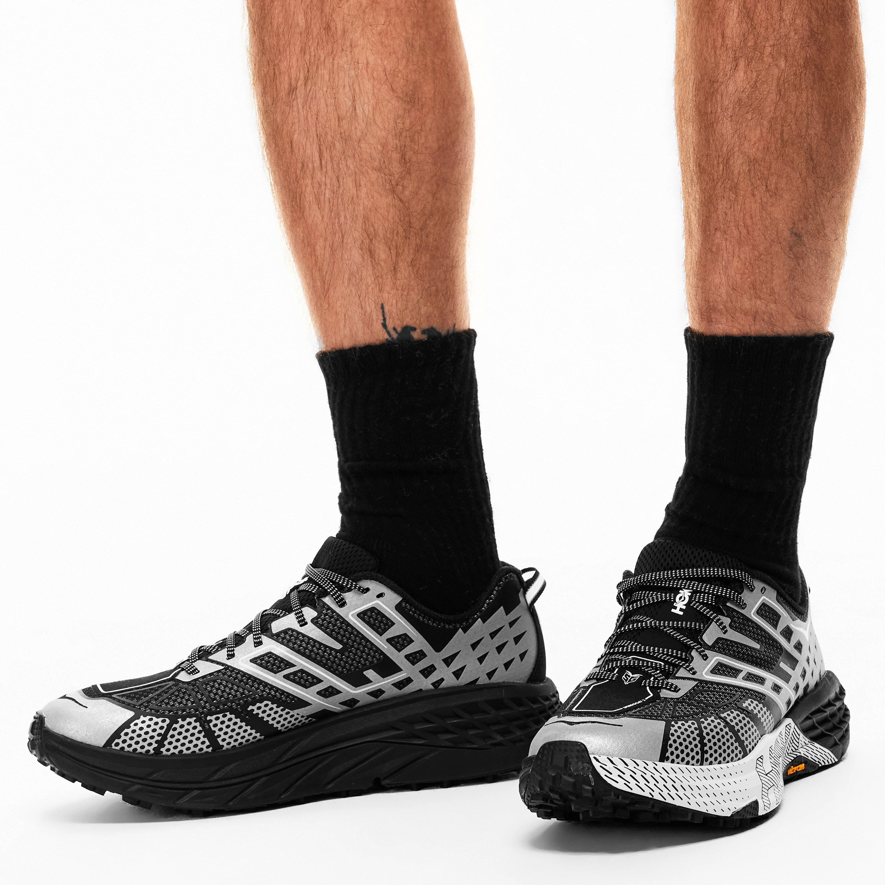 Black/Stardust - Hoka - Men's Speedgoat TS Speedgoat Off-Road Trail Running Shoes - 3