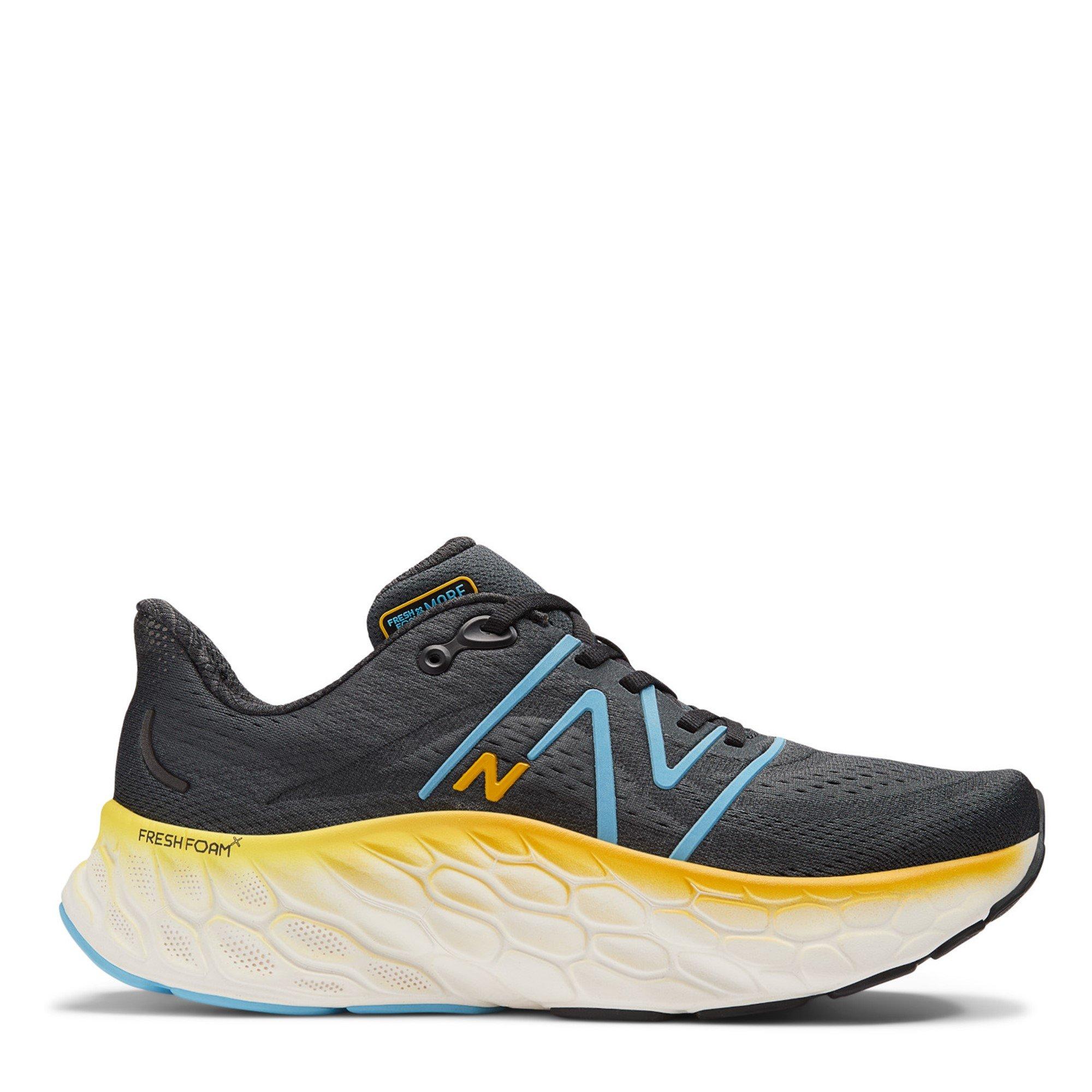 NEW BALANCE FRESH FOAM MORE V4 running hombre baratas en SportsDirect