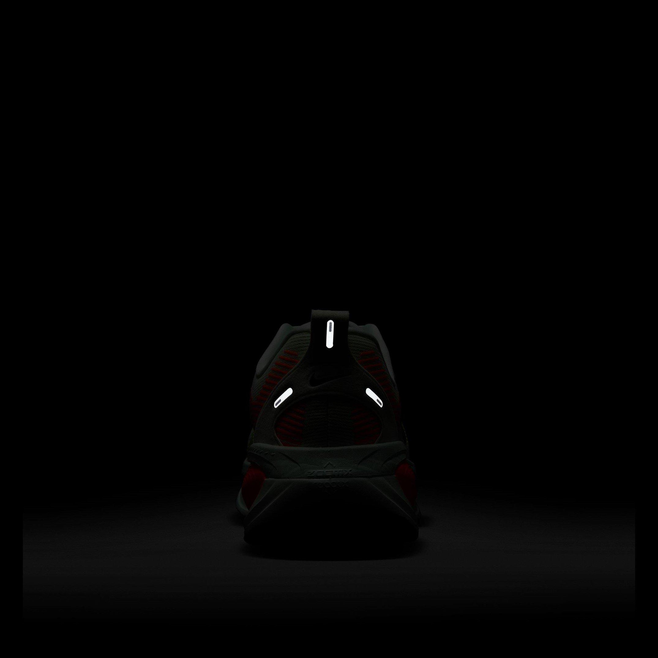 B.Green/Silver - Nike - Vomero 18 Mens Running Shoes - 10