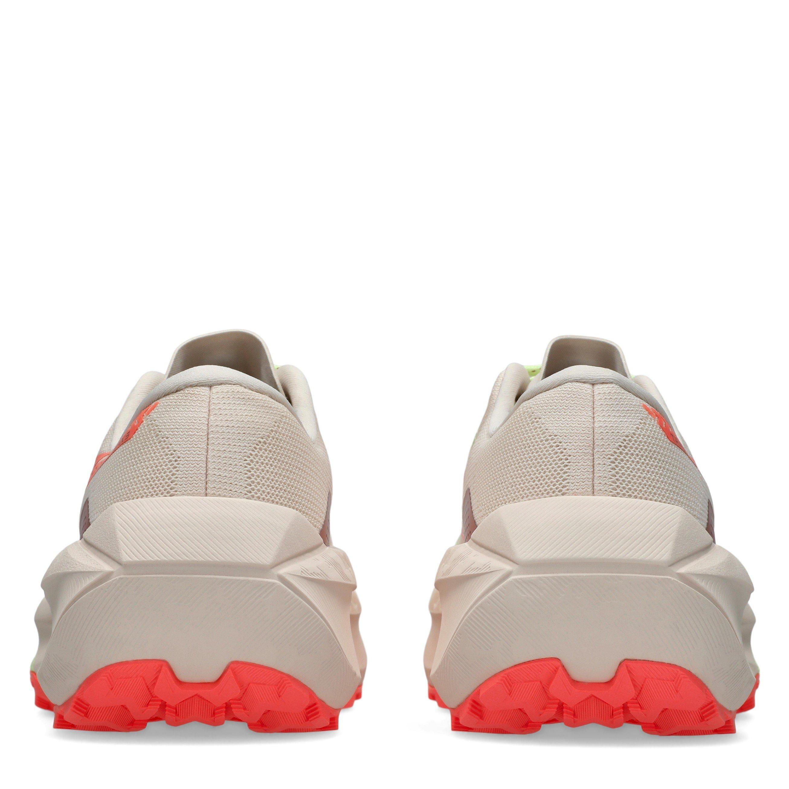 Rozenstof/Koraal - Asics - Asics Trabuco Max 5 Trail Running Shoes Womens - 7
