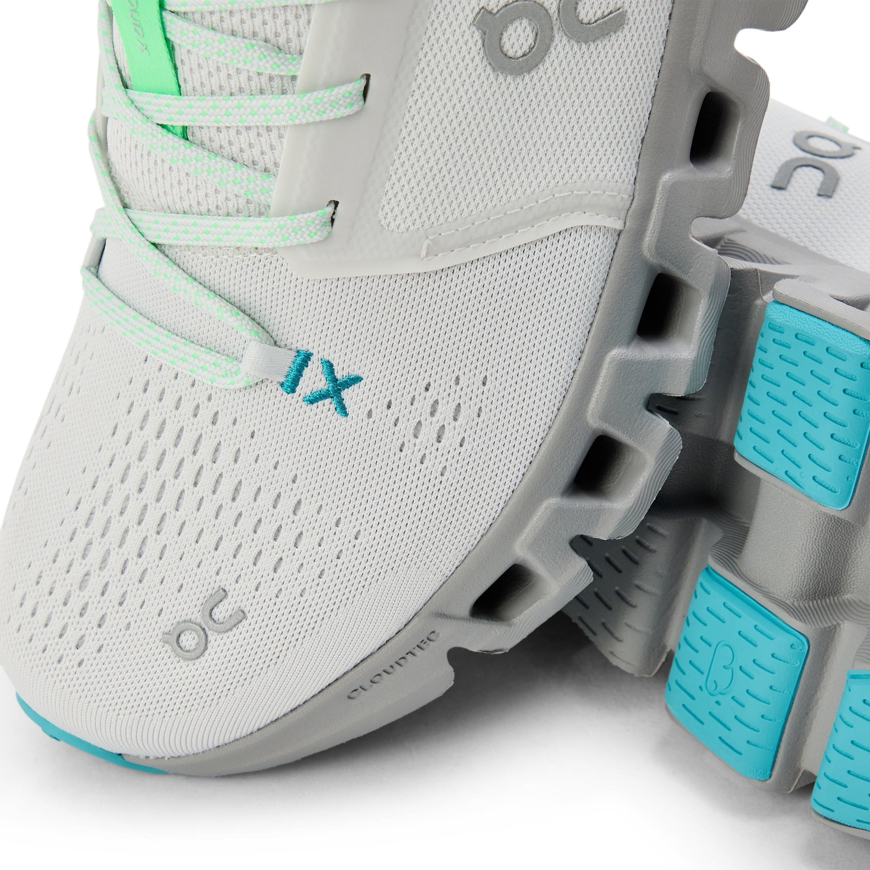 Frost/Alloy - On - On Cloud X 5 Sn64 - 4