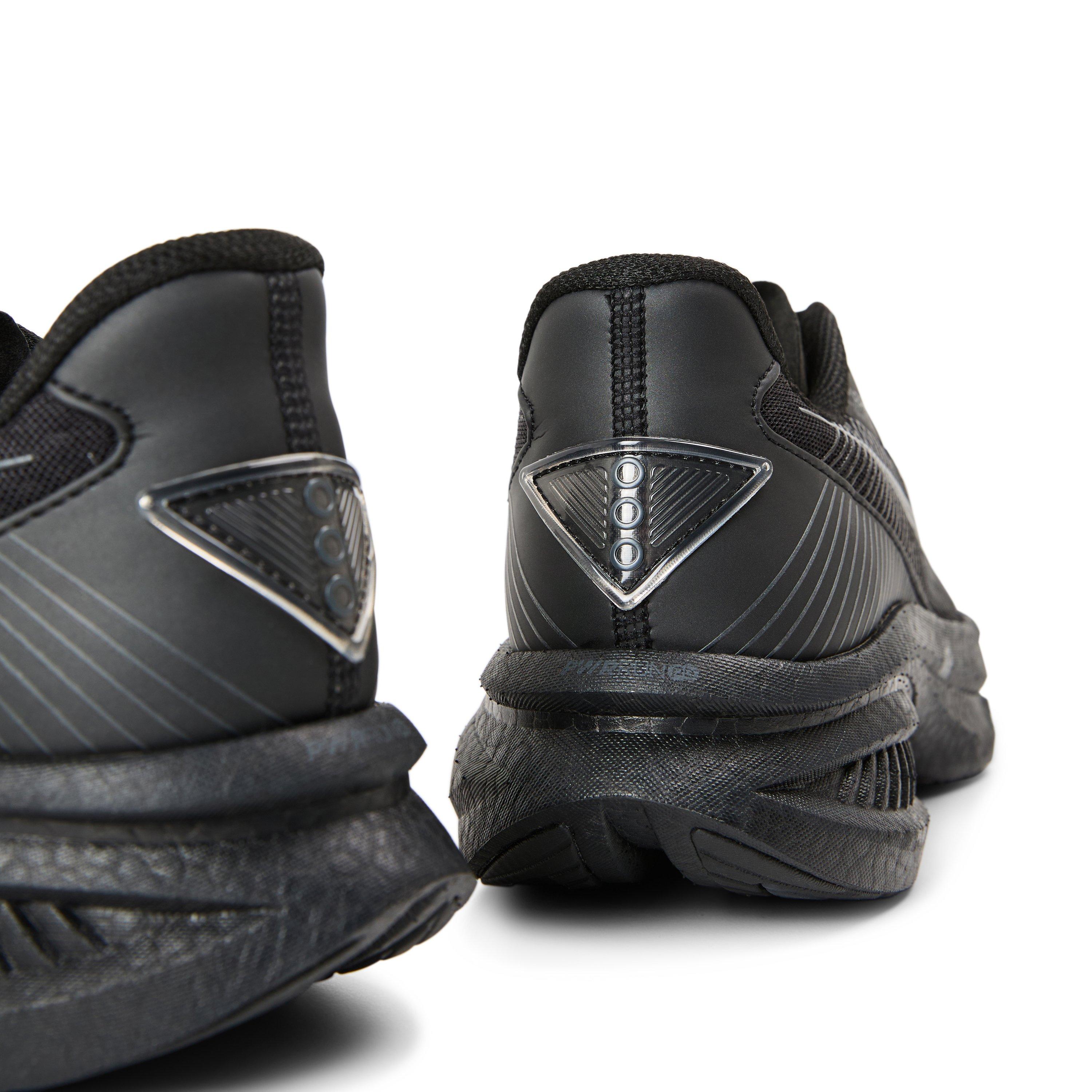 Triple Black - Saucony - Saucony Endorphin Azura - 3