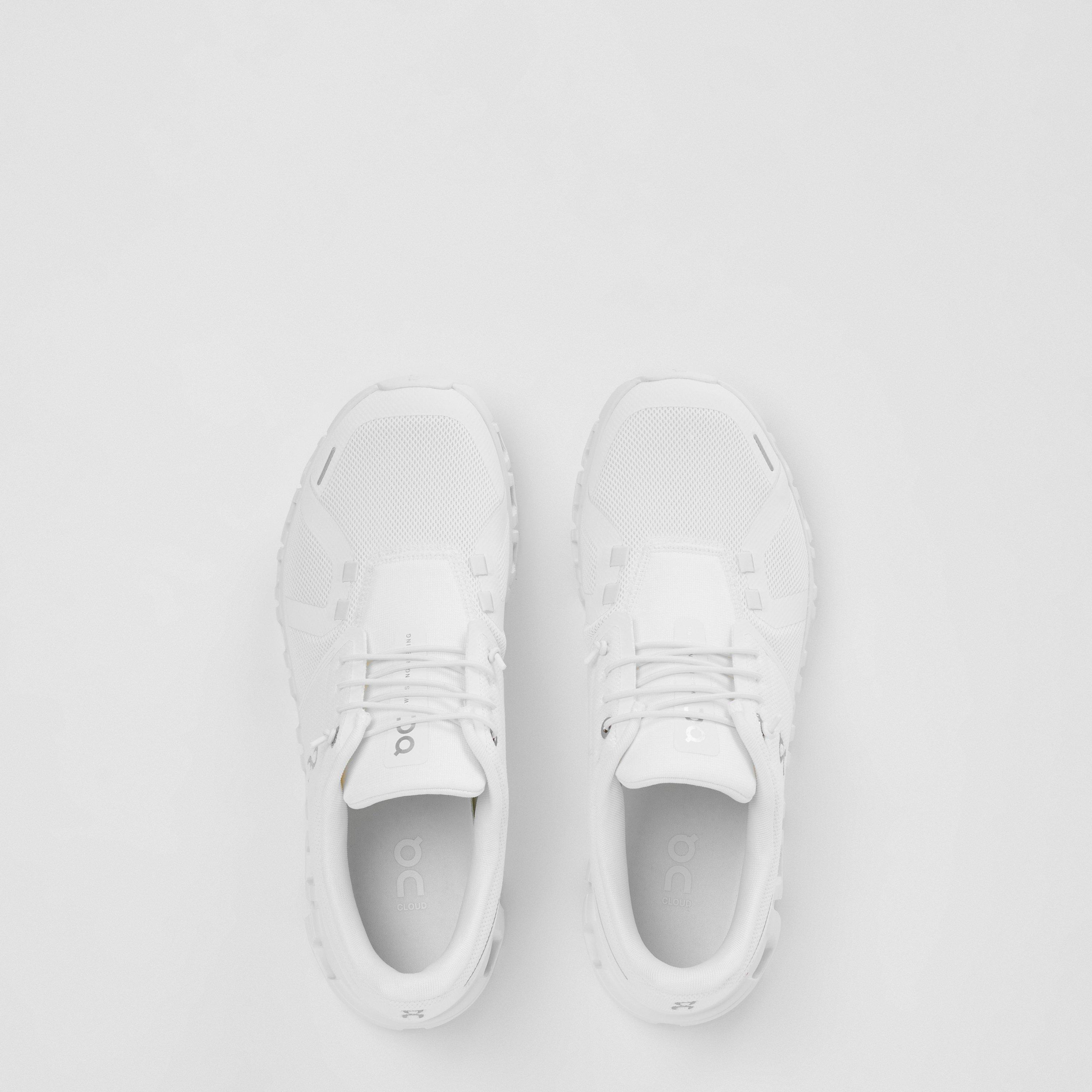 White/White - On - Womens Cloud 6 Running Shoes - 5