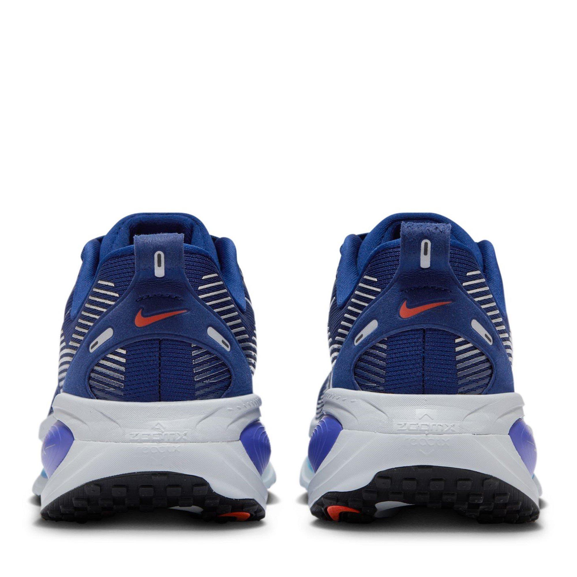 Blauwe Bliksem - Nike - Vomero 18  Mens Running Shoes - 5