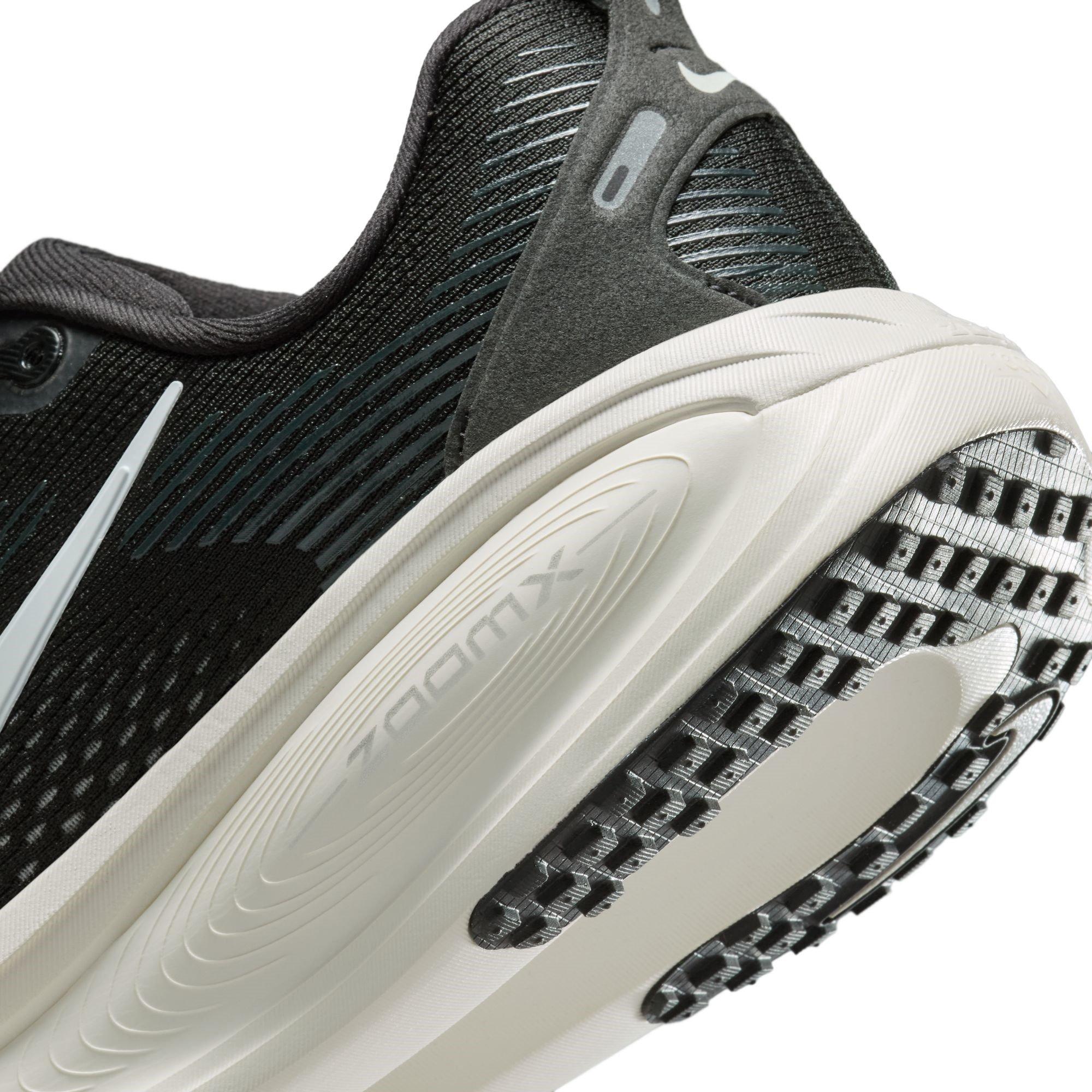 Black/White - Nike - Vomero 18 Road Running Shoes Womens - 8