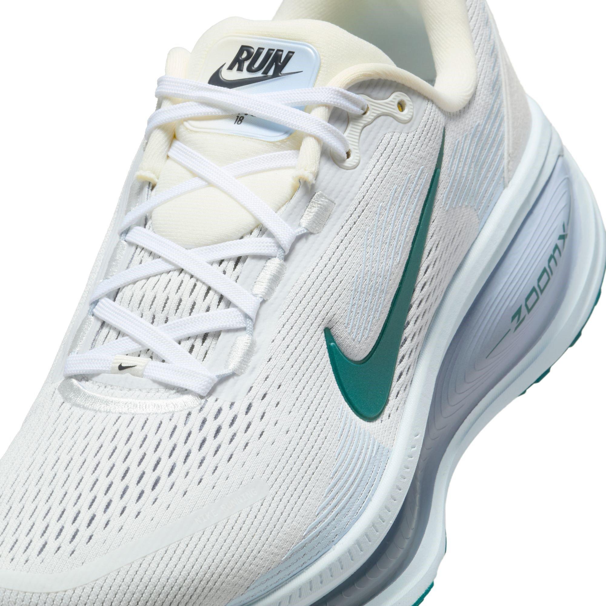 Blanco Cumbre - Nike - Vomero 18 Road Running Shoes Womens - 7