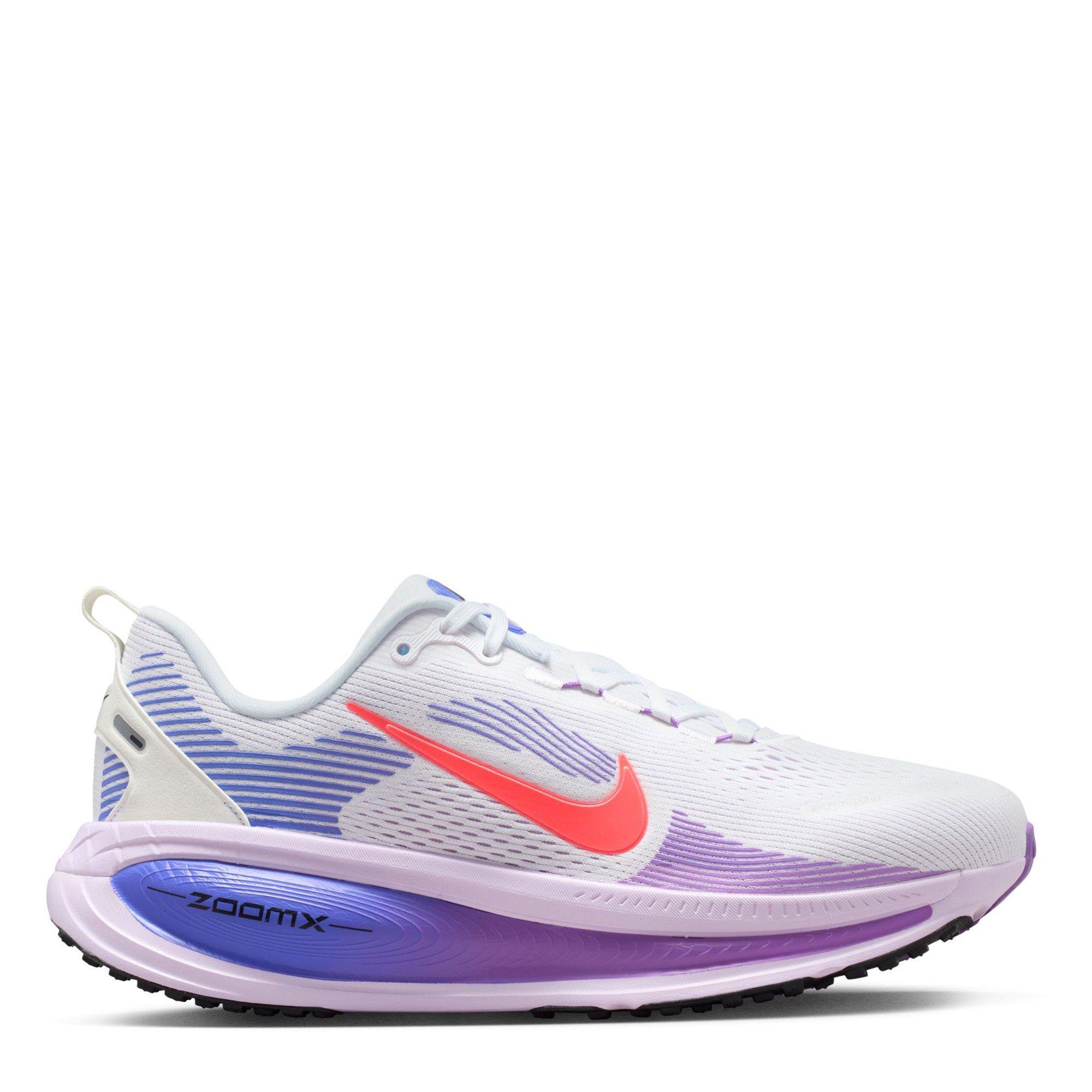 Nike Women's Vomero 18 Road Running Shoes - White/Hot Lava - 6.5 (40.5)