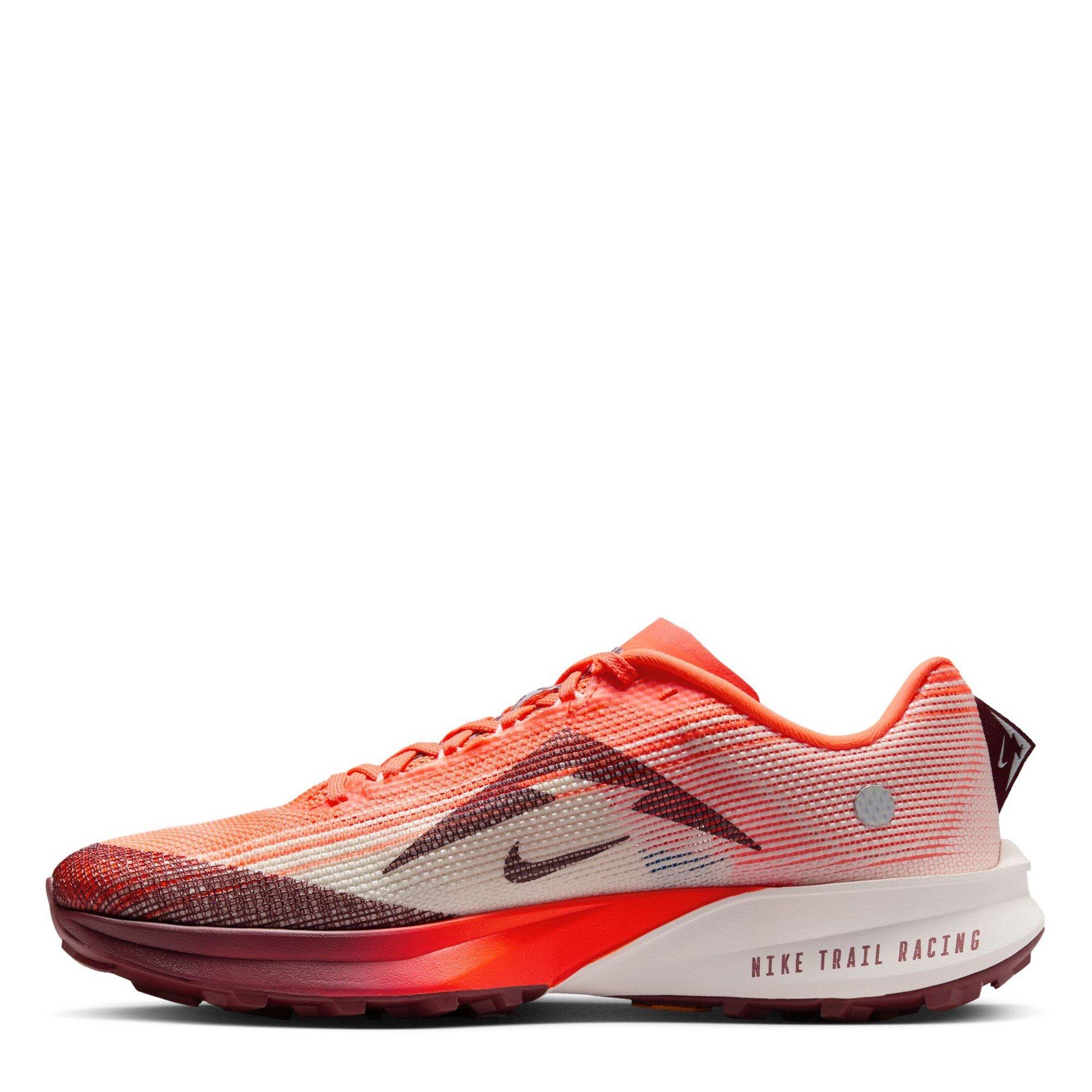 Hyp Crims/Tm Rd - Nike - Kiger 10 Trail Running Shoes Mens - 2