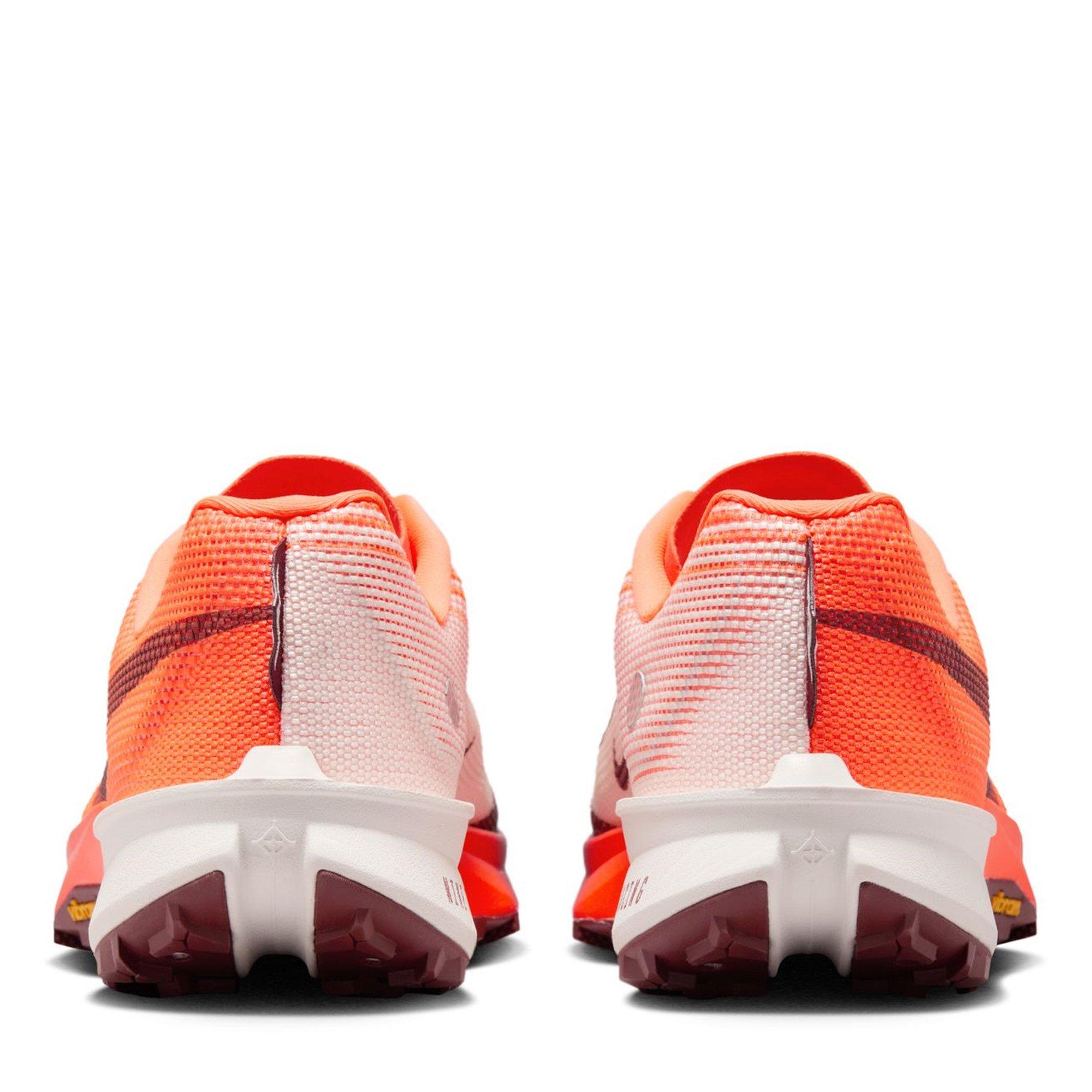 Hyp Crims/Tm Rd - Nike - Kiger 10 Trail Running Shoes Mens - 5