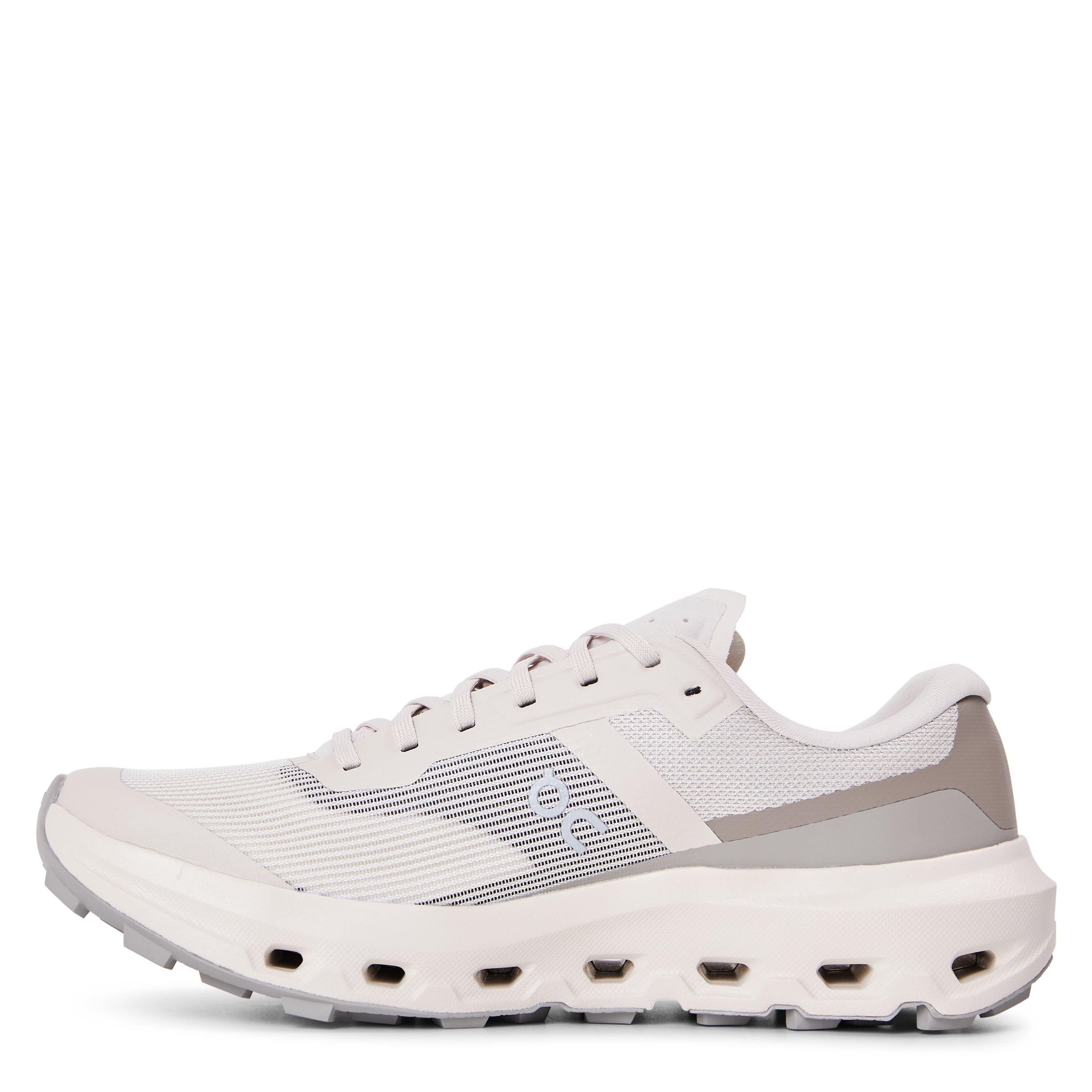 Pearl/Cinder - On - On Cloudvista 3 Ld64 - 2
