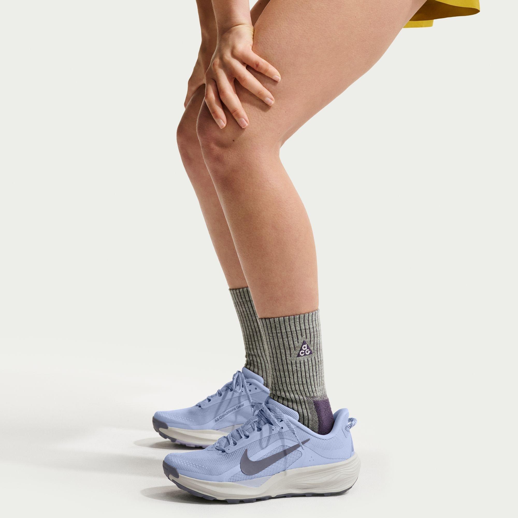 Duh/ Siva - Nike - Women's Trail Running Shoes - 3