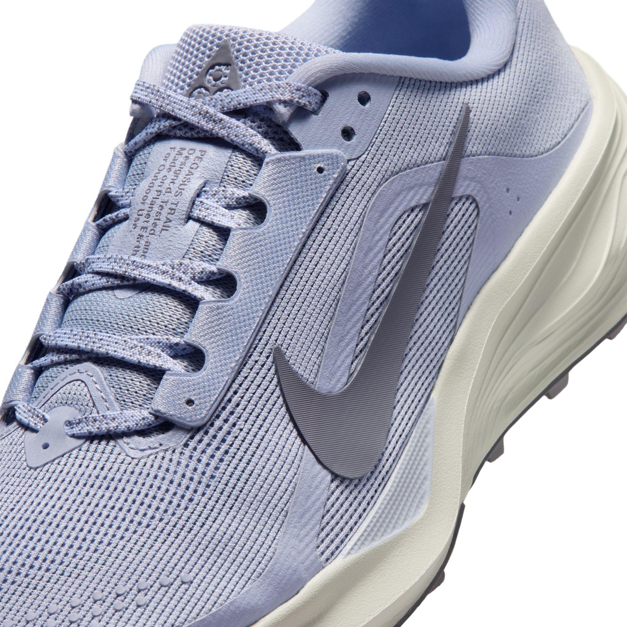 Duh/ Siva - Nike - Women's Trail Running Shoes - 8