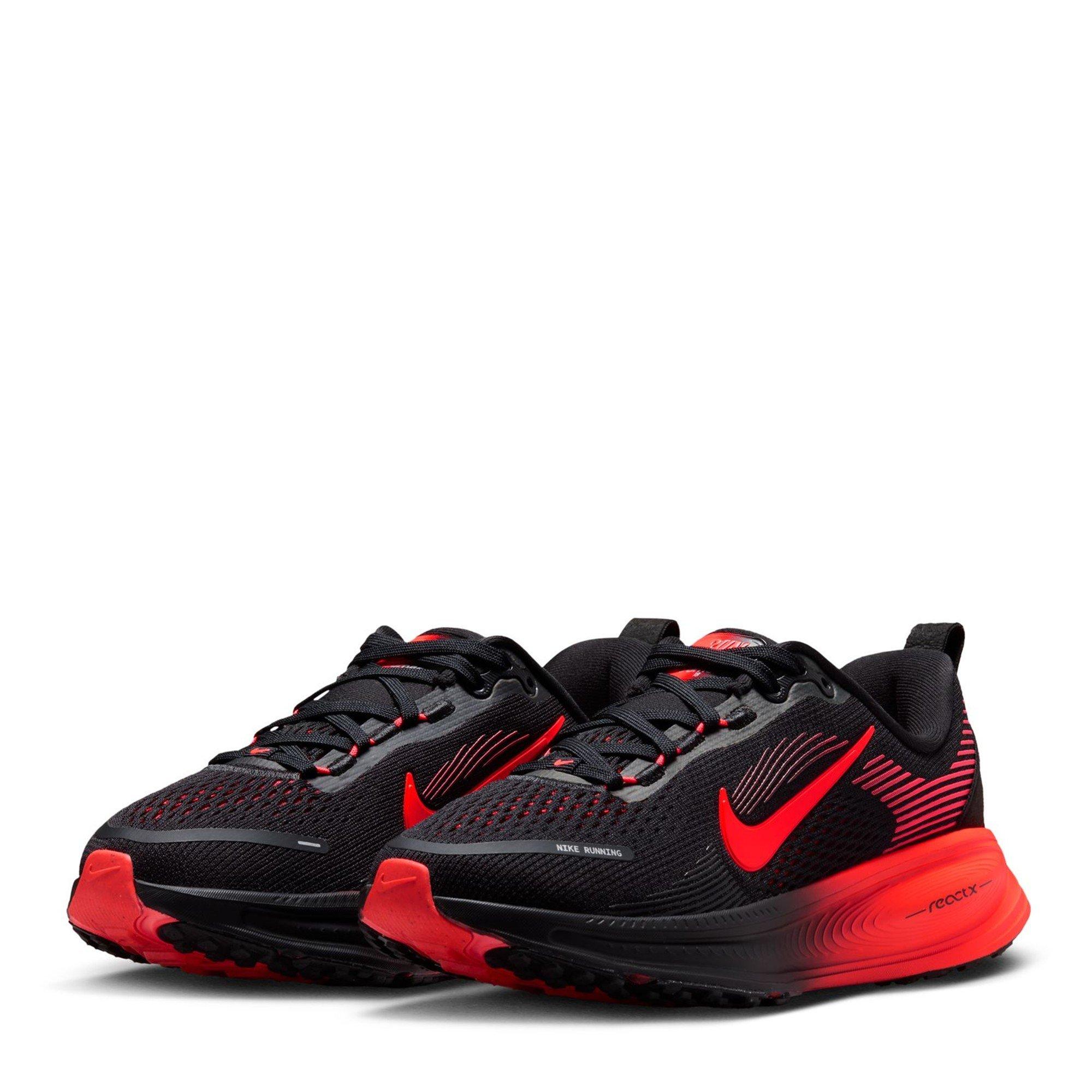 Black/Crimson - Nike - Vomero 18 Trainers Juniors - 4