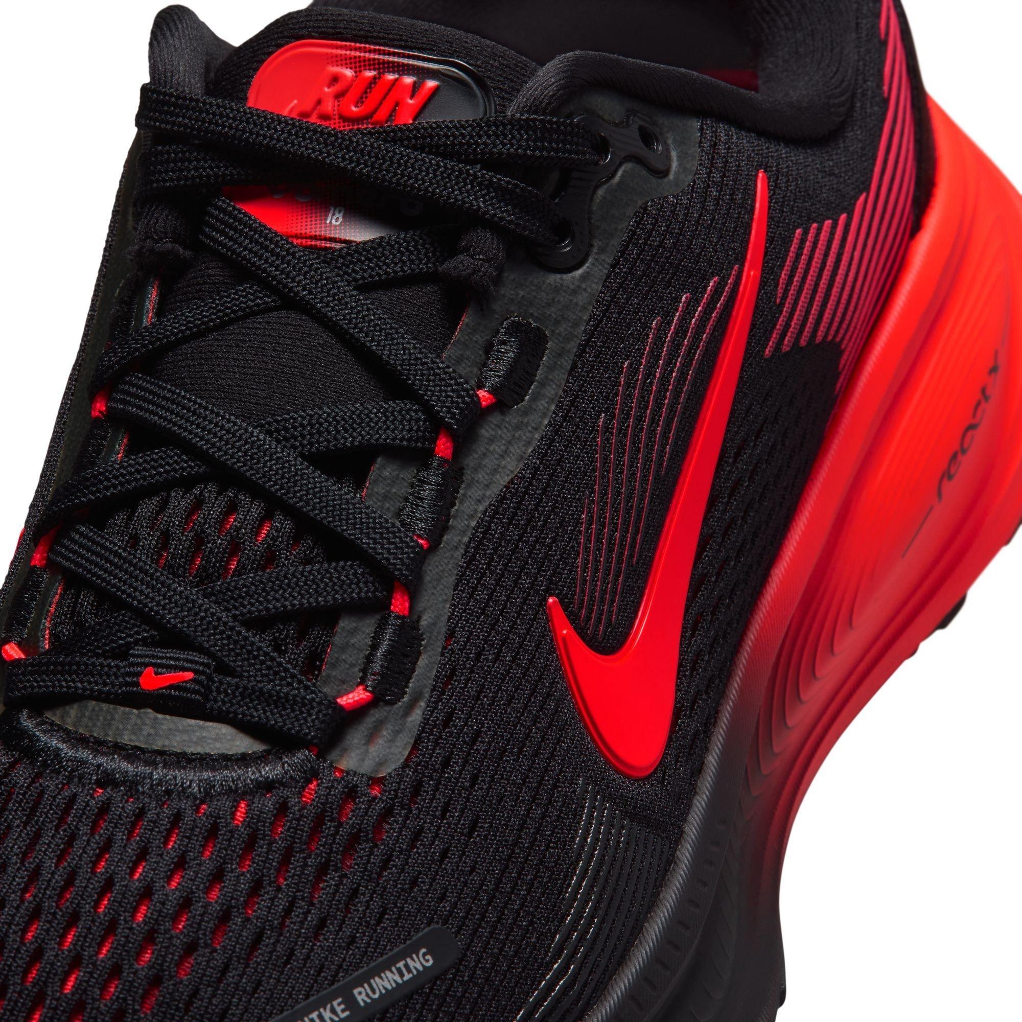 Black/Crimson - Nike - Vomero 18 Trainers Juniors - 7