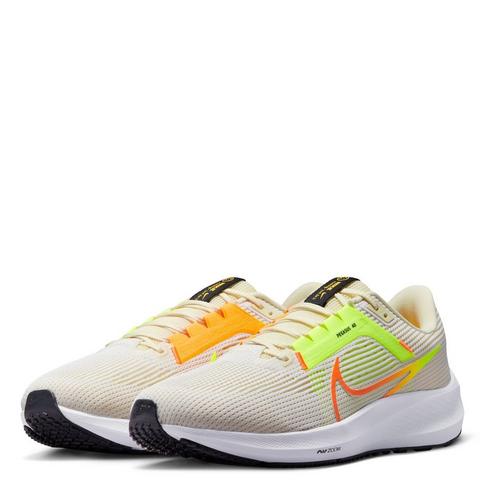 Wht/Milk-Volt - Nike - Air Zoom Pegasus 40 Mens Running Shoes - 4